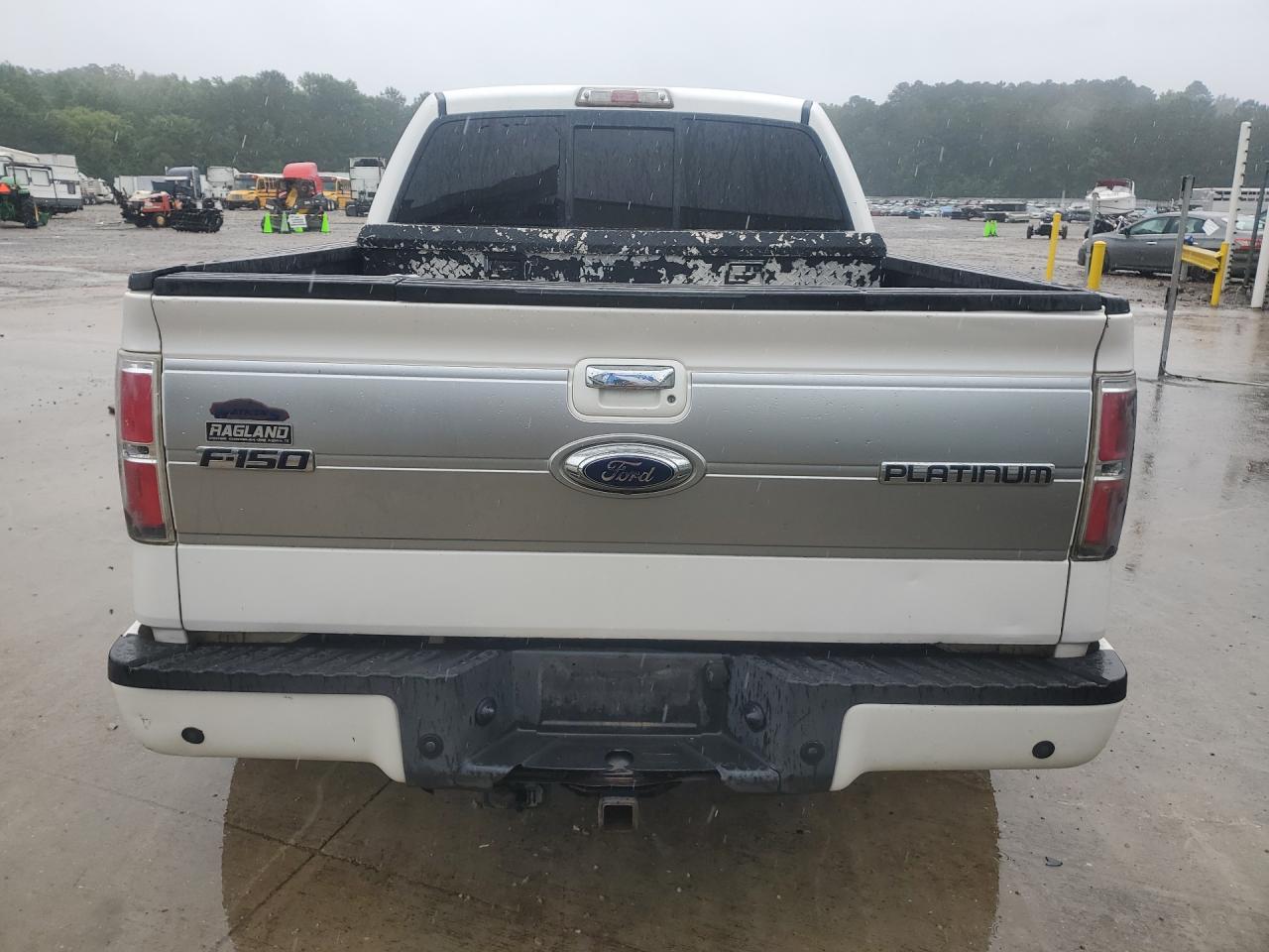 2012 Ford F150 Supercrew White vin: 1FTFW1ET8CFB45192 Damage: Tailgate, Dent(S) W/ Paint Dmg, 3 To 4 Inches