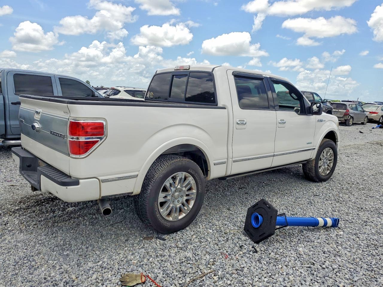 2013 Ford F150 Supercrew White vin: 1FTFW1ET8DFB20164