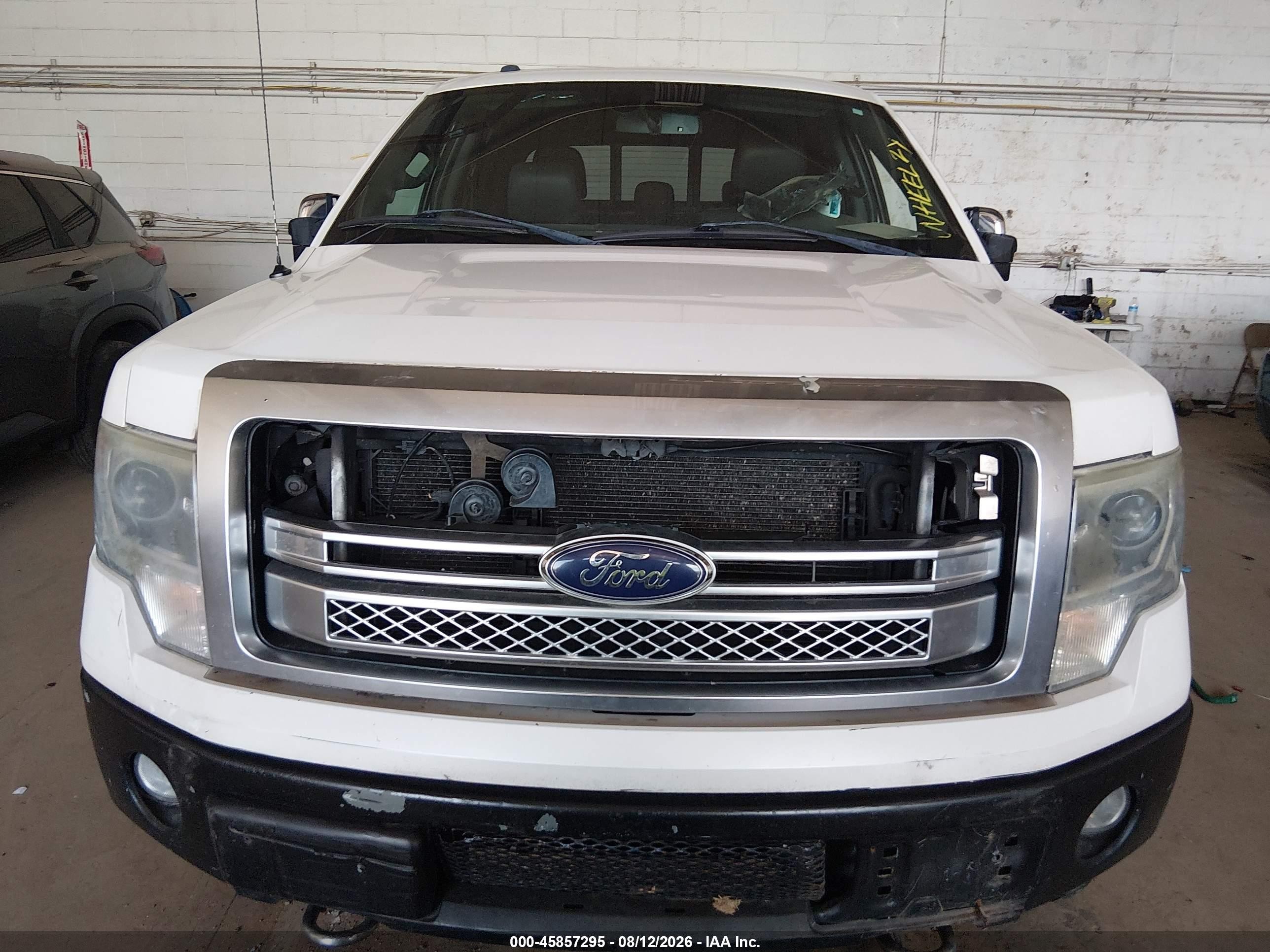 2013 Ford F-150 Platinum White vin: 1FTFW1ET8DFB30712