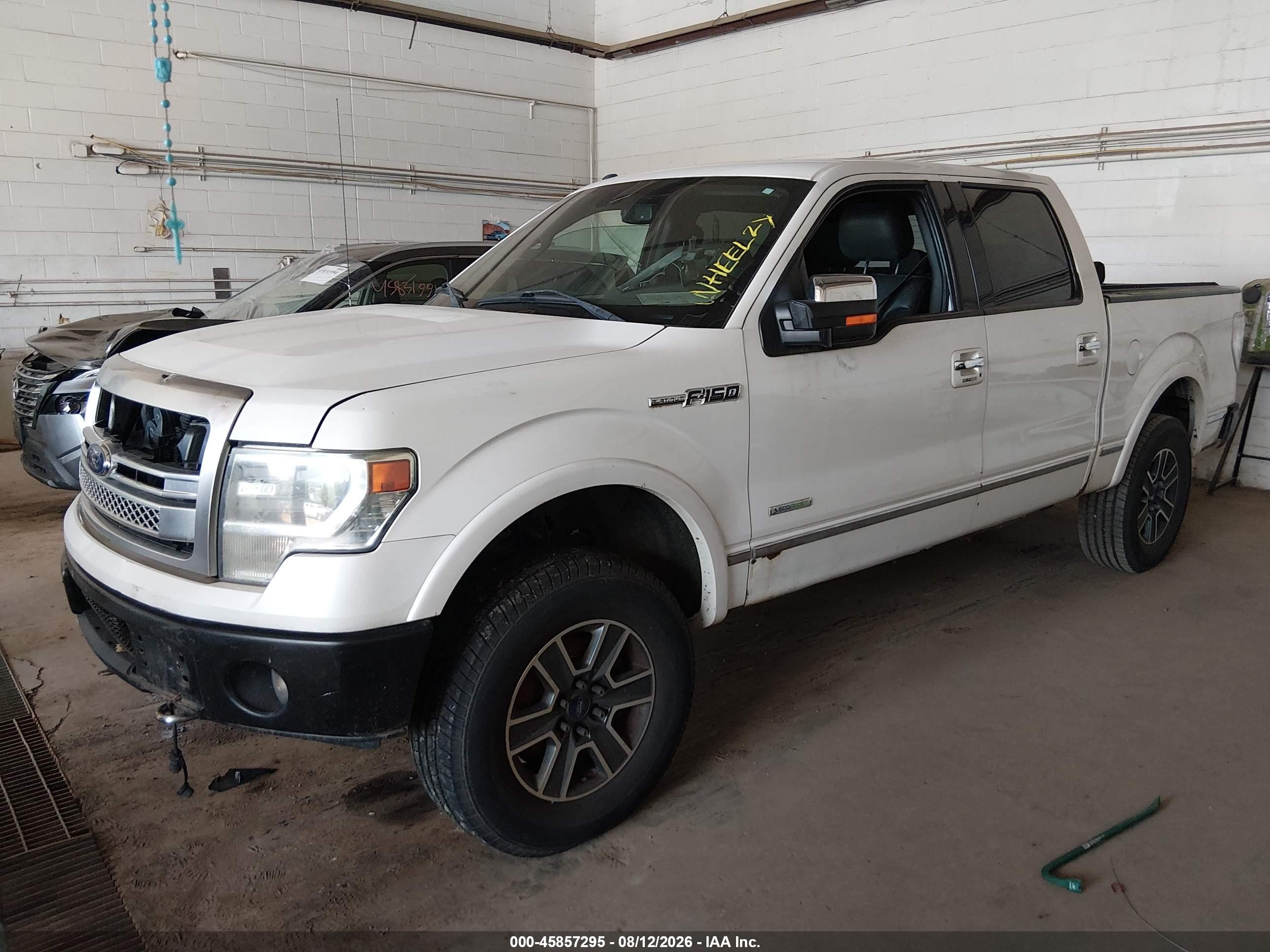 2013 Ford F-150 Platinum White vin: 1FTFW1ET8DFB30712