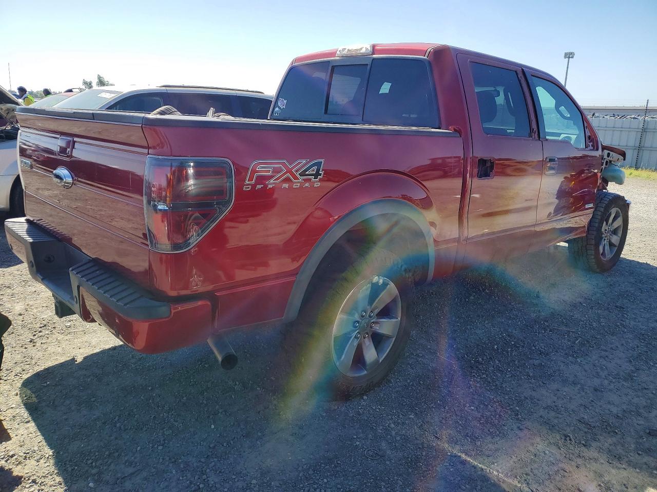 2013 Ford F150 Supercrew Red vin: 1FTFW1ET8DFB65721