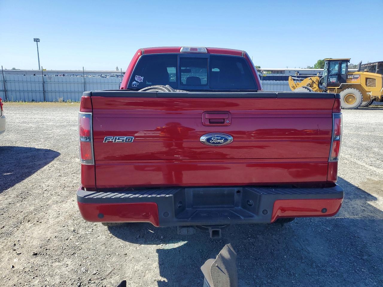 2013 Ford F150 Supercrew Red vin: 1FTFW1ET8DFB65721