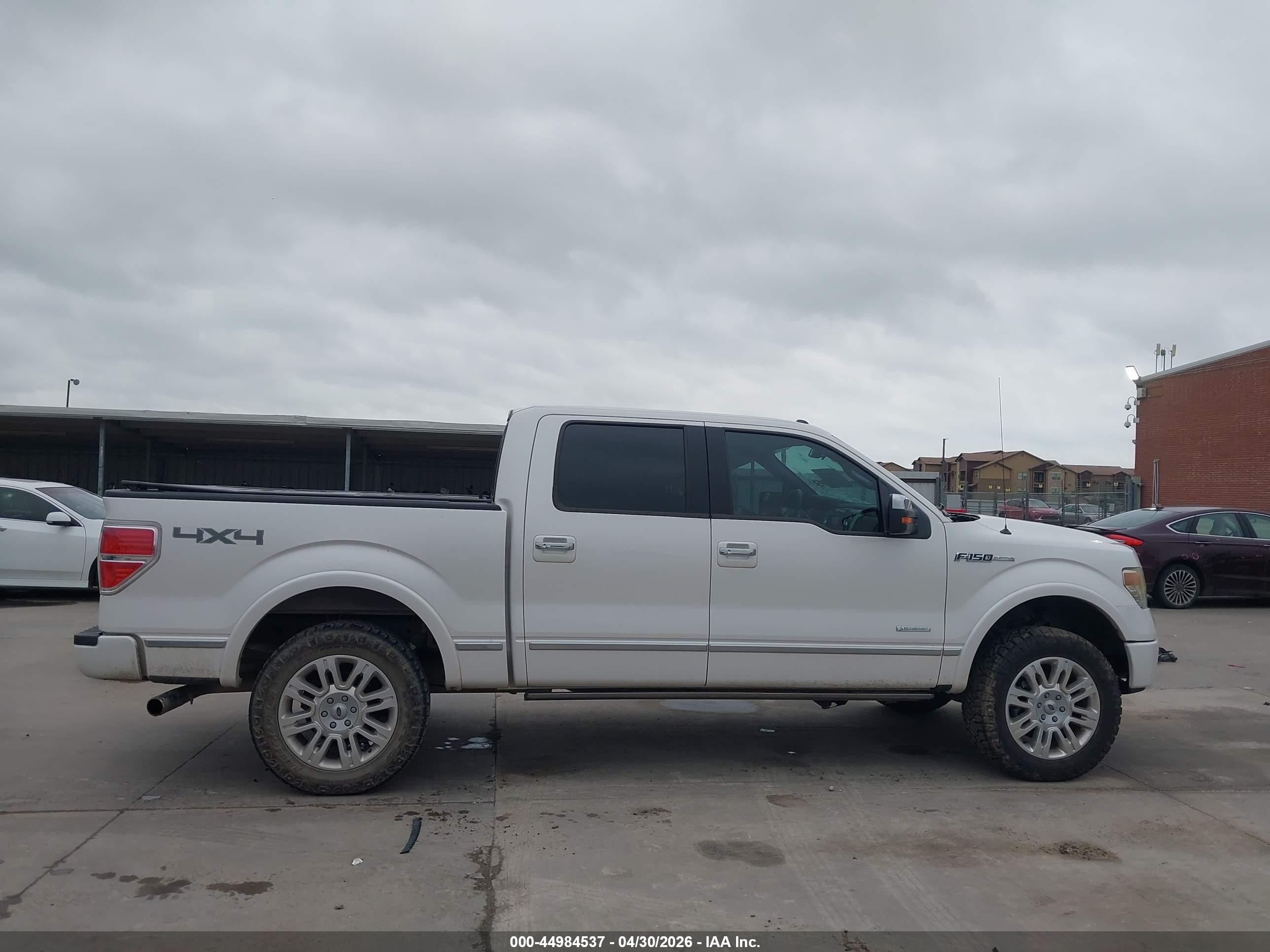 2013 Ford F-150 Platinum White vin: 1FTFW1ET8DFB66240