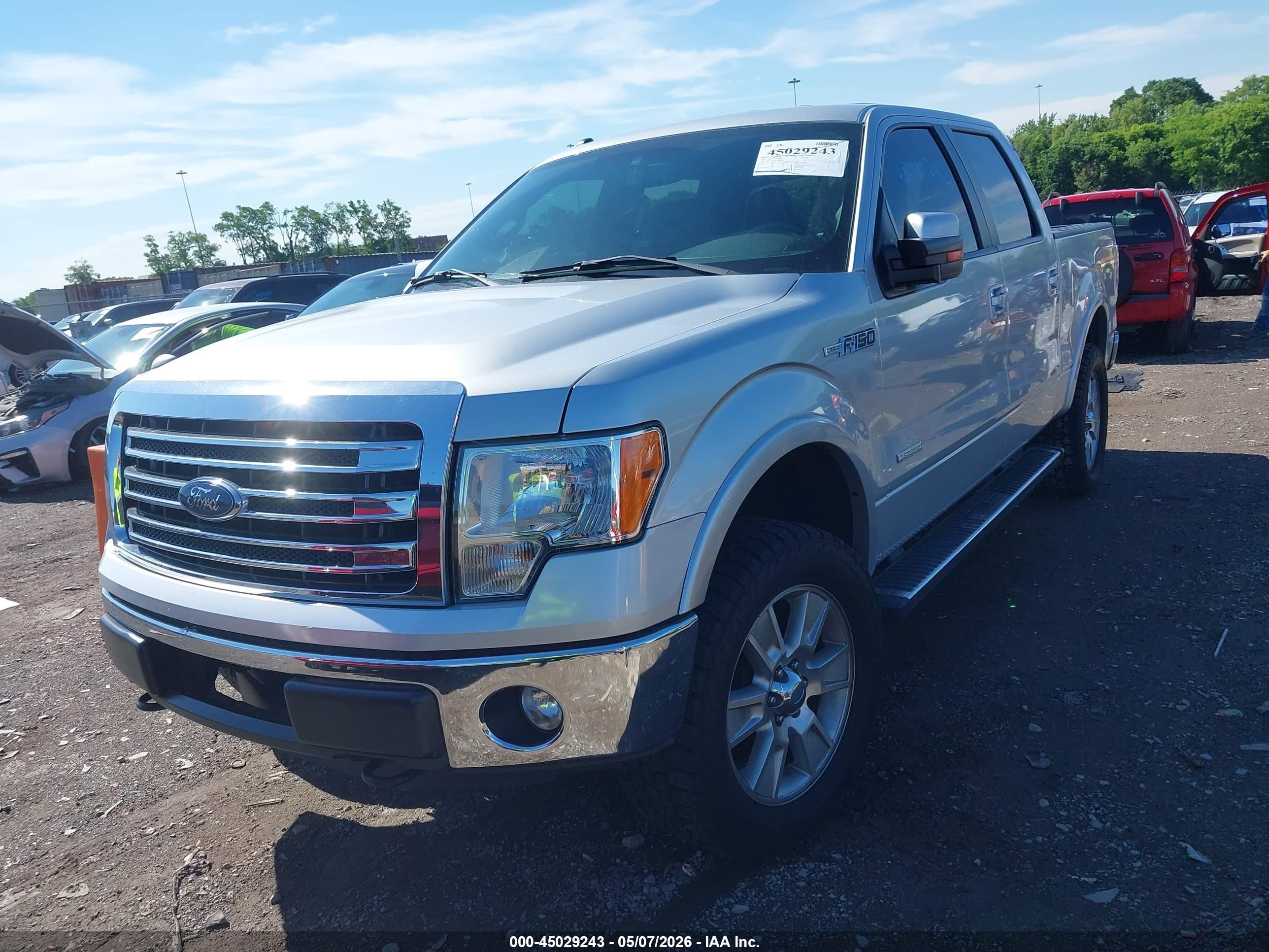 2013 Ford F-150 Lariat Silver vin: 1FTFW1ET8DFB96323