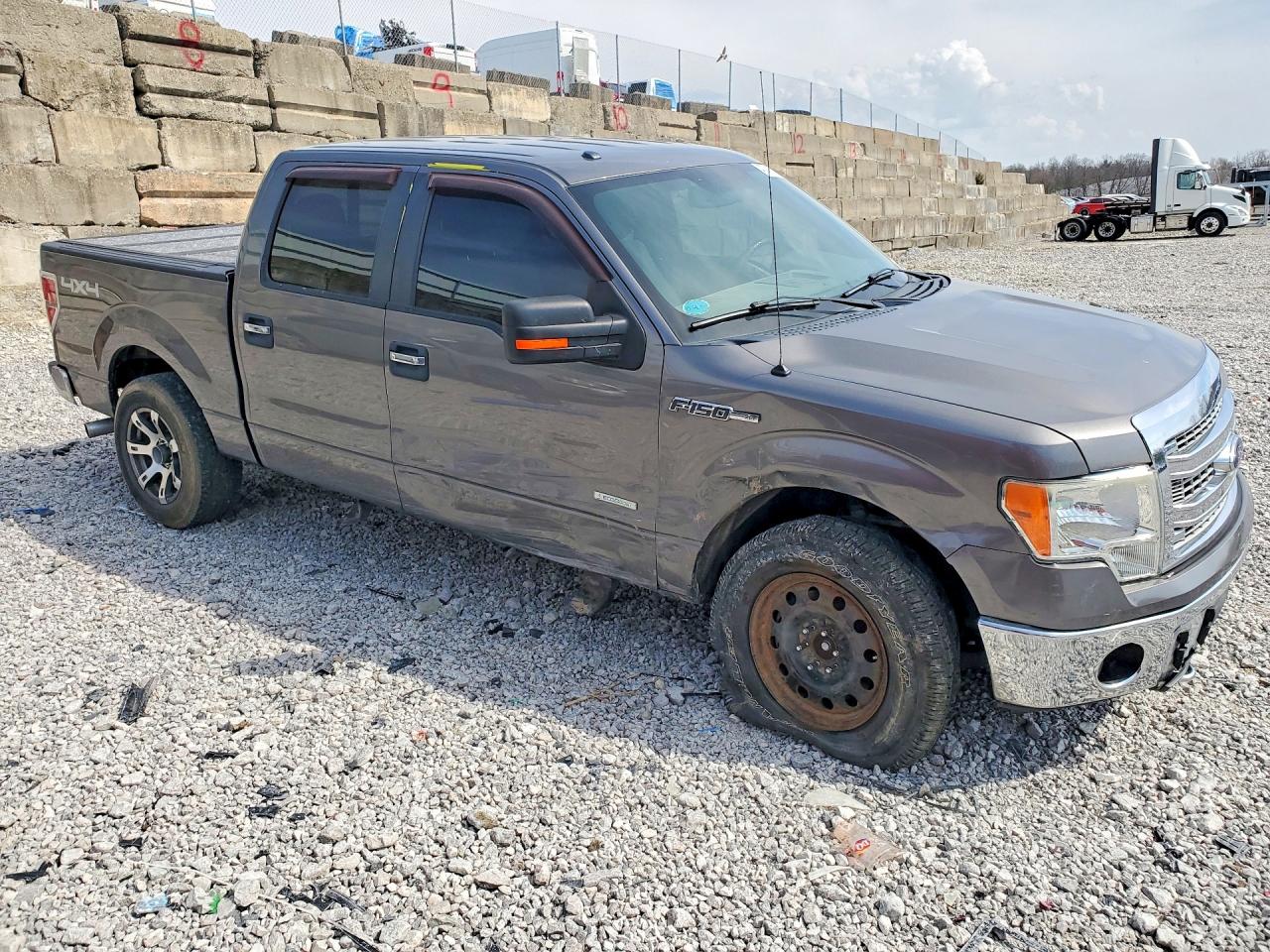 2013 Ford F150 Supercrew Gray vin: 1FTFW1ET8DFD54613
