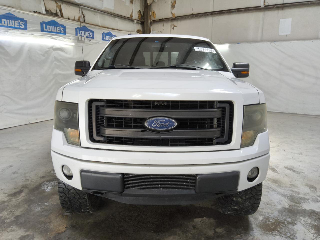 2013 Ford F150 Supercrew White vin: 1FTFW1ET8DKE32279 Damage: Grille, Broken, Replacement Required
