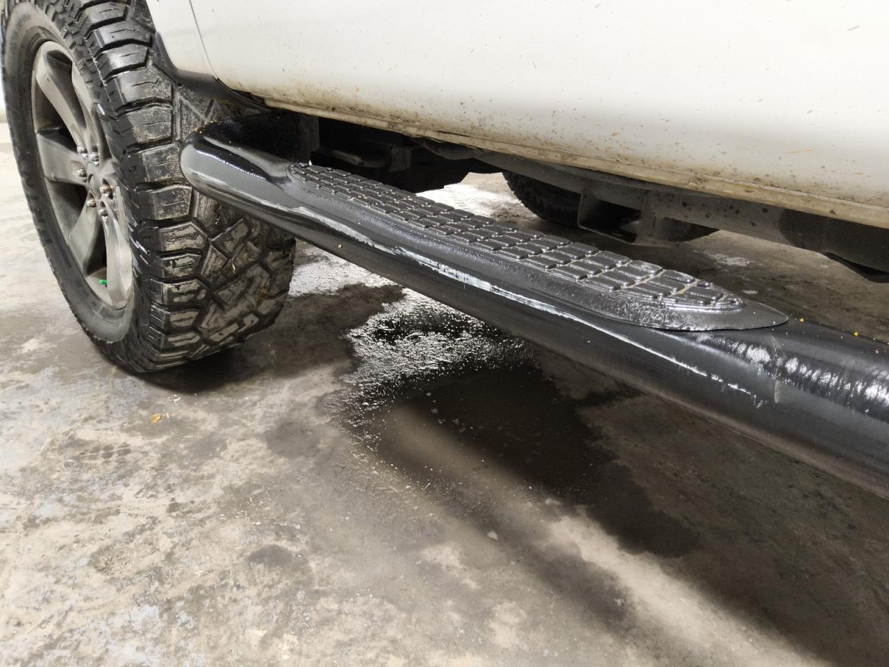 2013 Ford F150 Supercrew White vin: 1FTFW1ET8DKE32279 Damage: Left Rocker Panel, Heavy Scratch, > 12 Inches