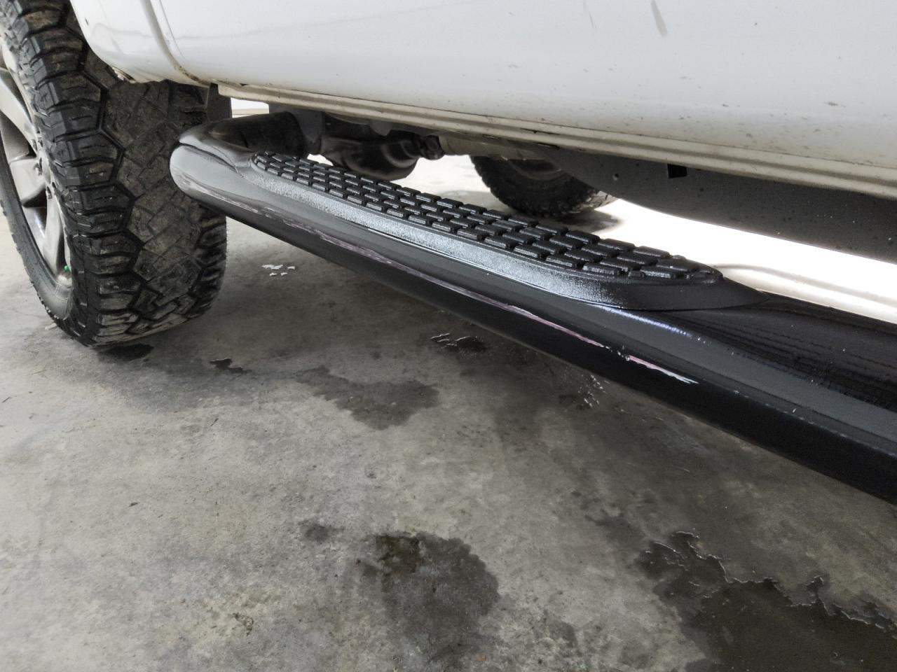 2013 Ford F150 Supercrew White vin: 1FTFW1ET8DKE32279 Damage: Right Rocker Panel, Heavy Scratch, > 12 Inches