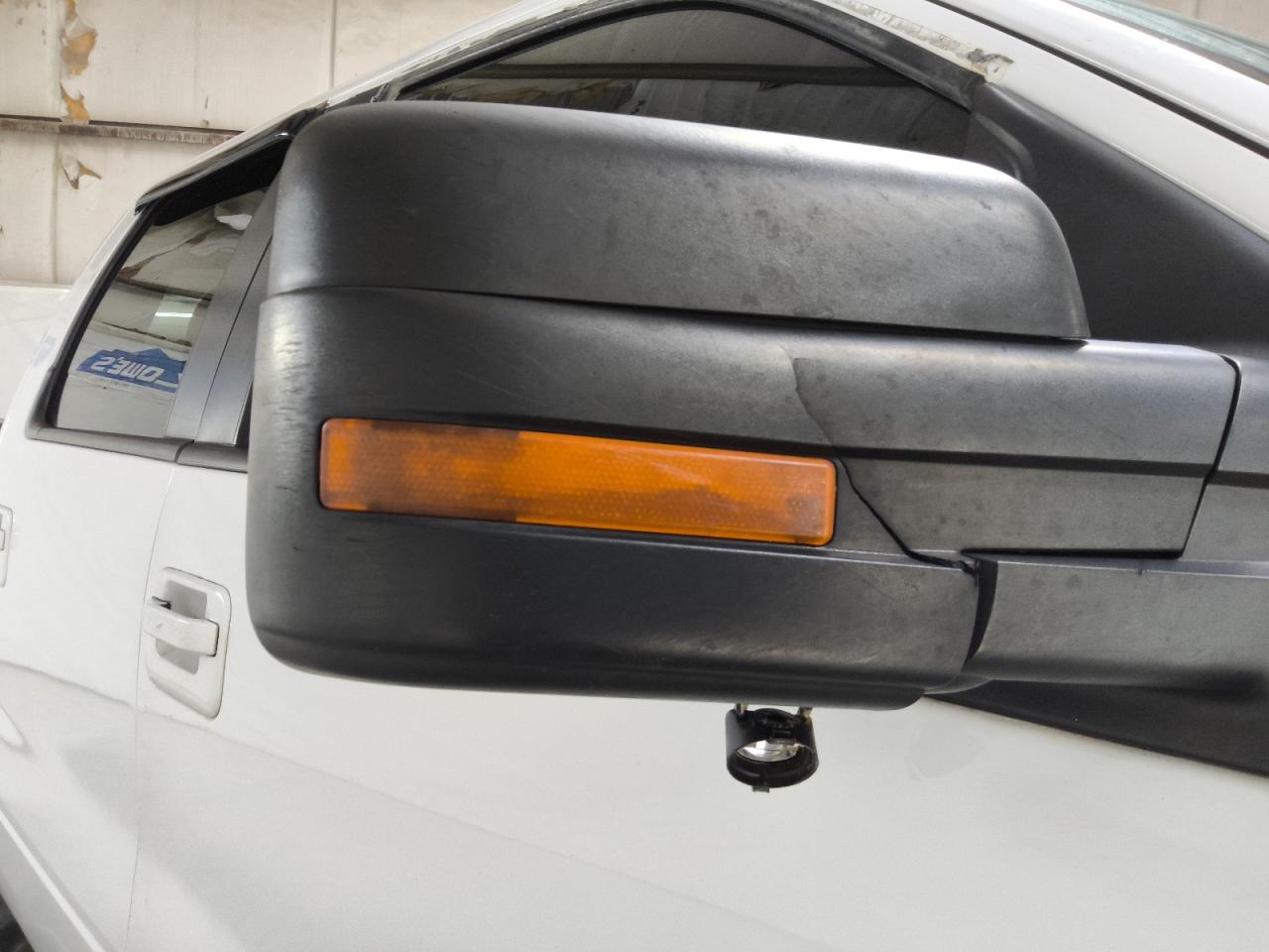 2013 Ford F150 Supercrew White vin: 1FTFW1ET8DKE32279 Damage: Right Mirror, Broken, Replacement Required