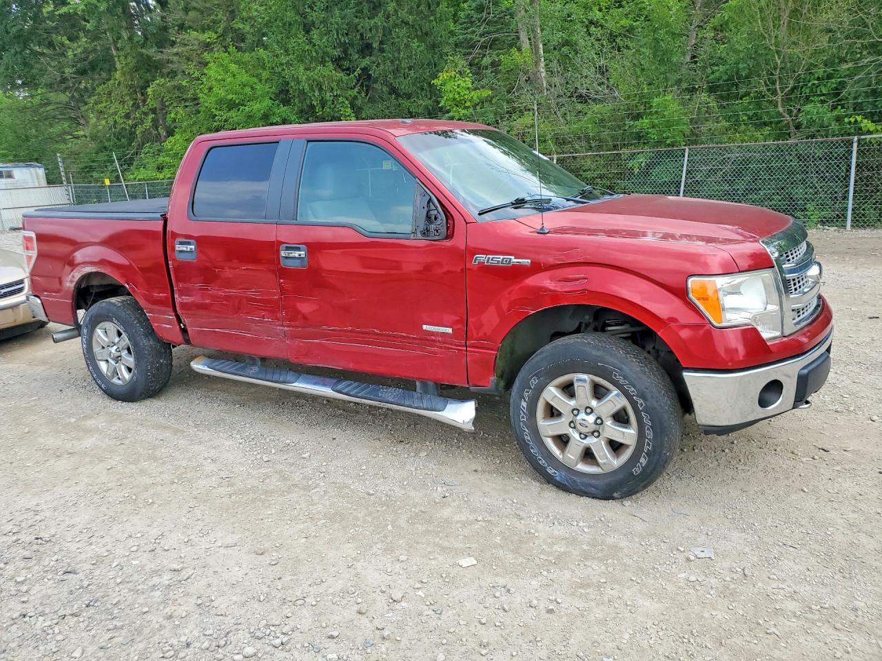 2013 Ford F150 Supercrew Red vin: 1FTFW1ET8DKE60177