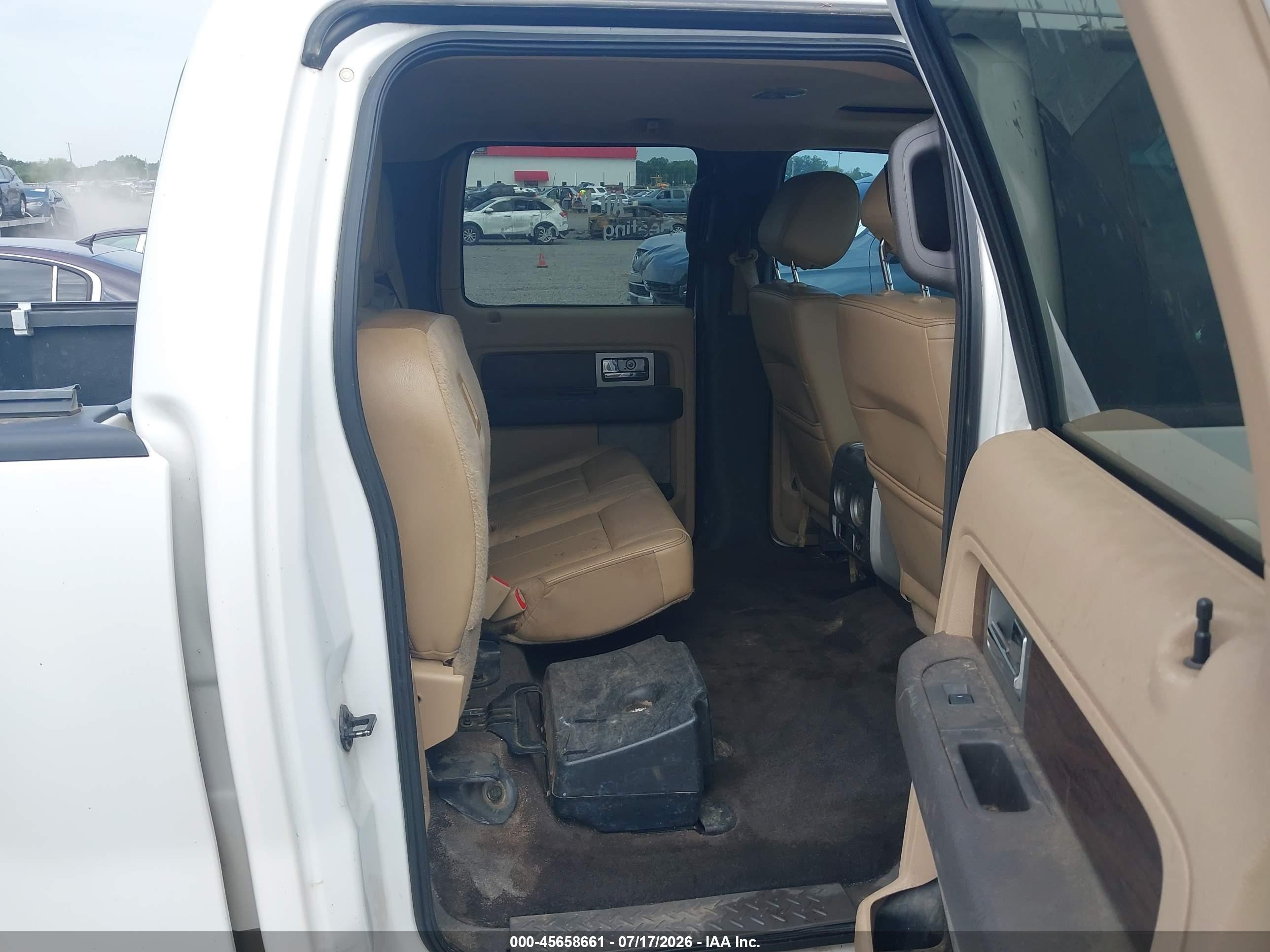 2014 Ford F-150 Lariat White vin: 1FTFW1ET8EKD72117