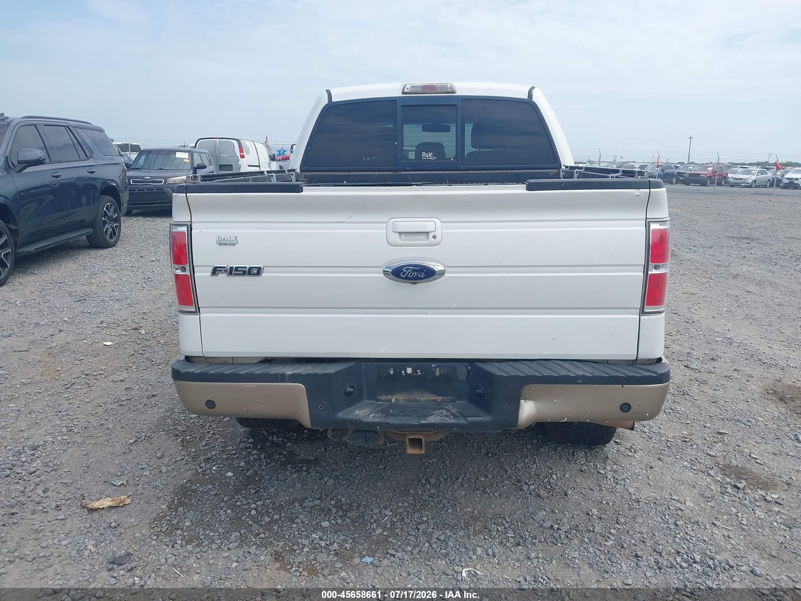 2014 Ford F-150 Lariat White vin: 1FTFW1ET8EKD72117