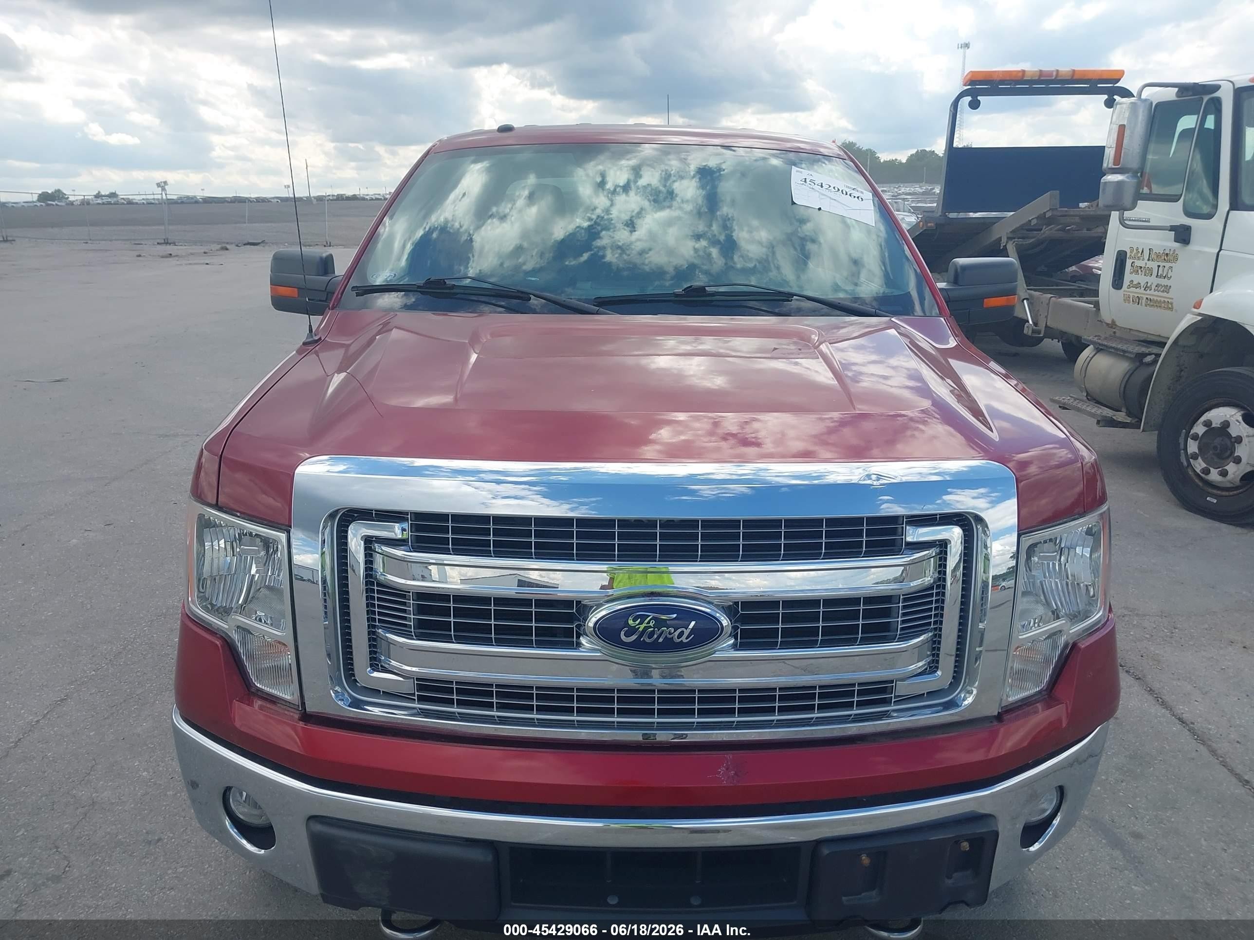 2014 Ford F-150 Xlt Red vin: 1FTFW1ET8EKE64117