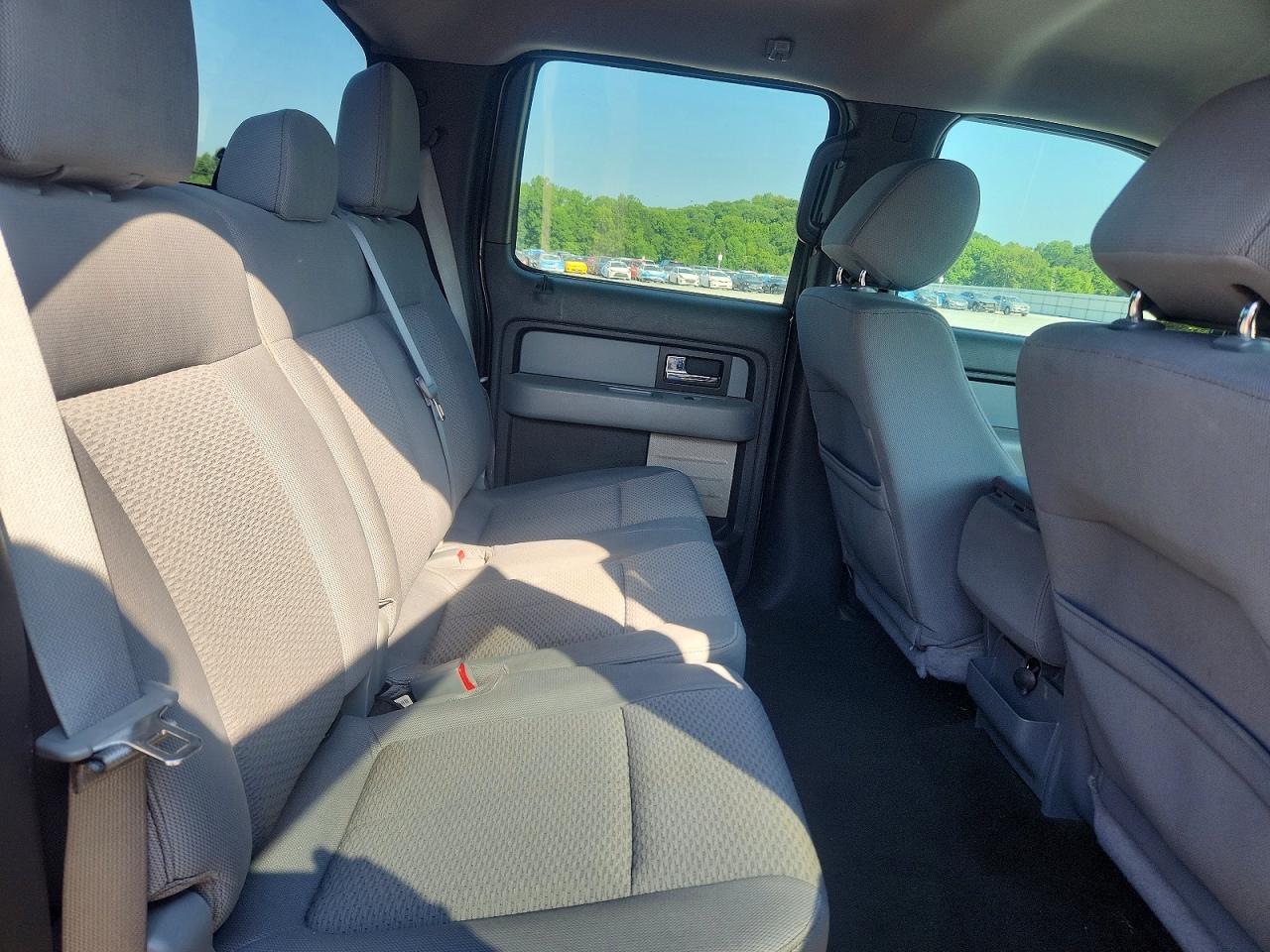 2014 Ford F150 Supercrew Gray vin: 1FTFW1ET8EKF30469