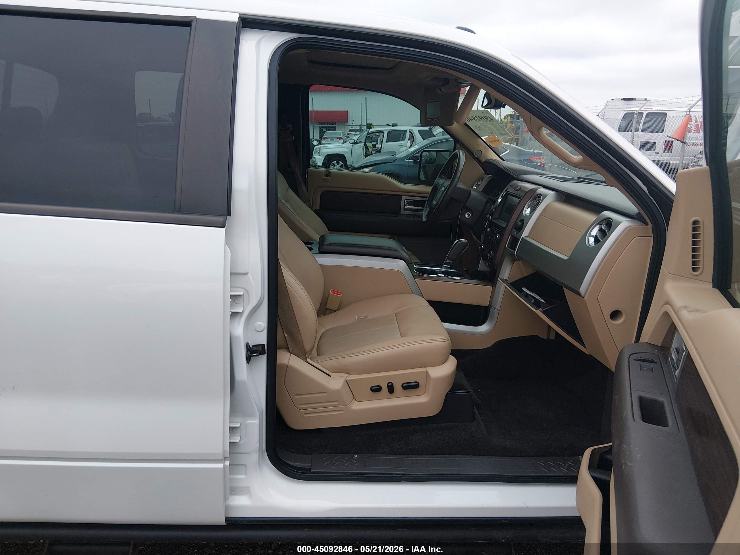 2014 Ford F-150 Lariat White vin: 1FTFW1ET8EKF53640