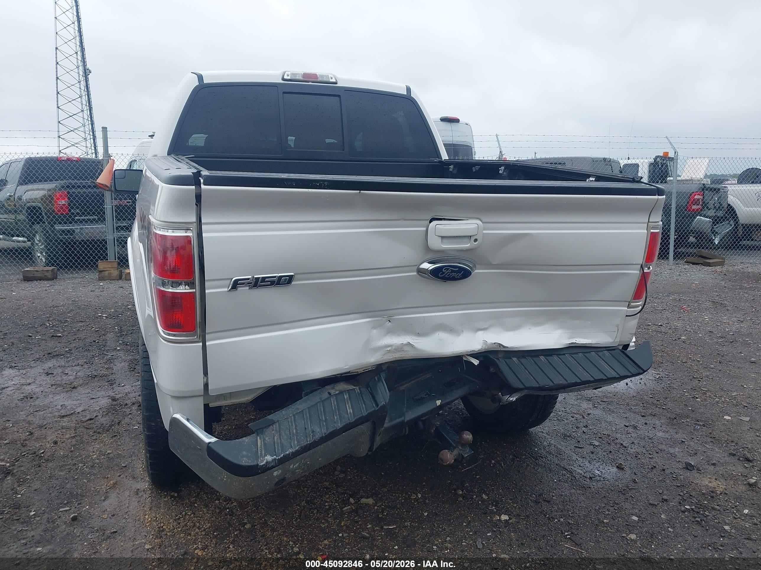 2014 Ford F-150 Lariat White vin: 1FTFW1ET8EKF53640