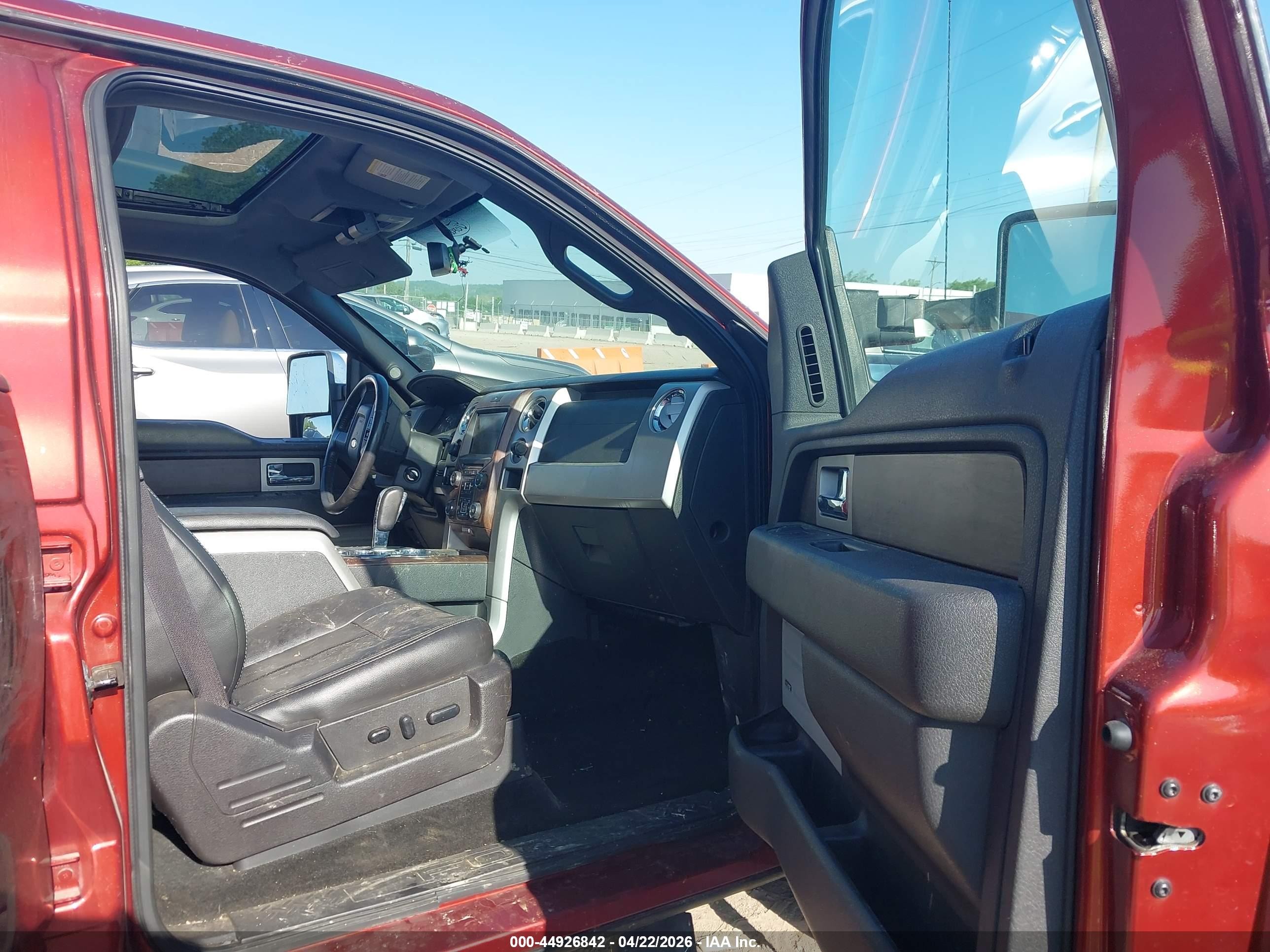 2014 Ford F-150 Lariat Red vin: 1FTFW1ET8EKF70499