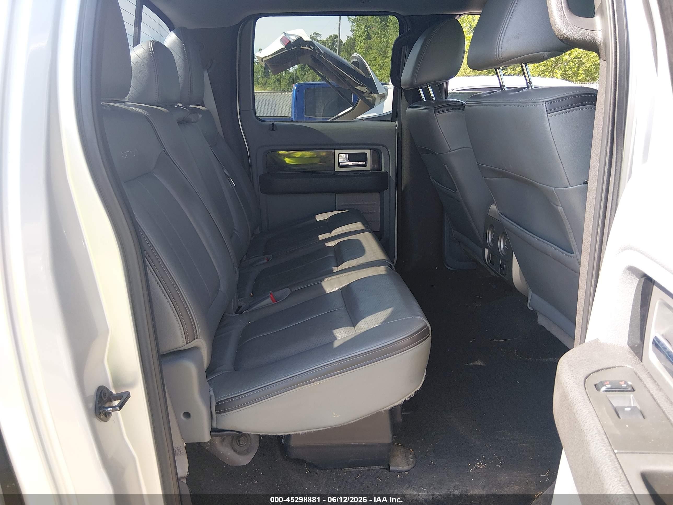 2011 Ford F-150 Platinum Silver vin: 1FTFW1ET9BFA93652