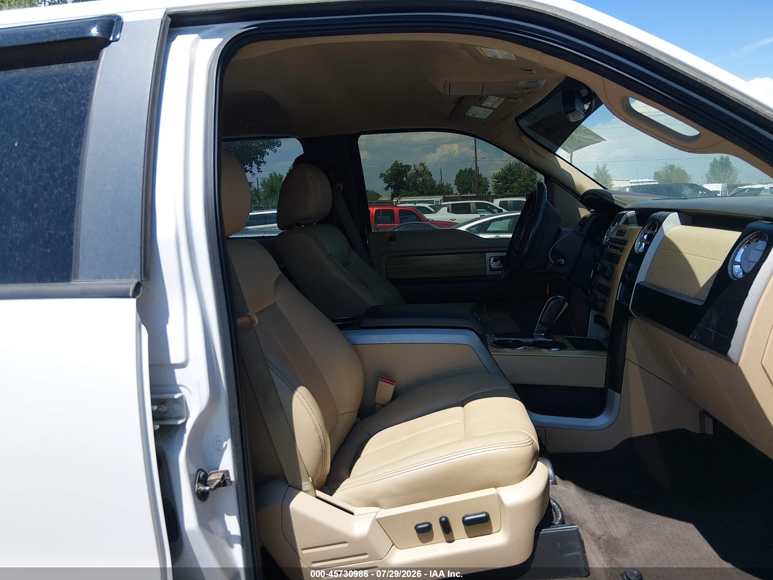 2011 Ford F-150 Lariat White vin: 1FTFW1ET9BFB80743