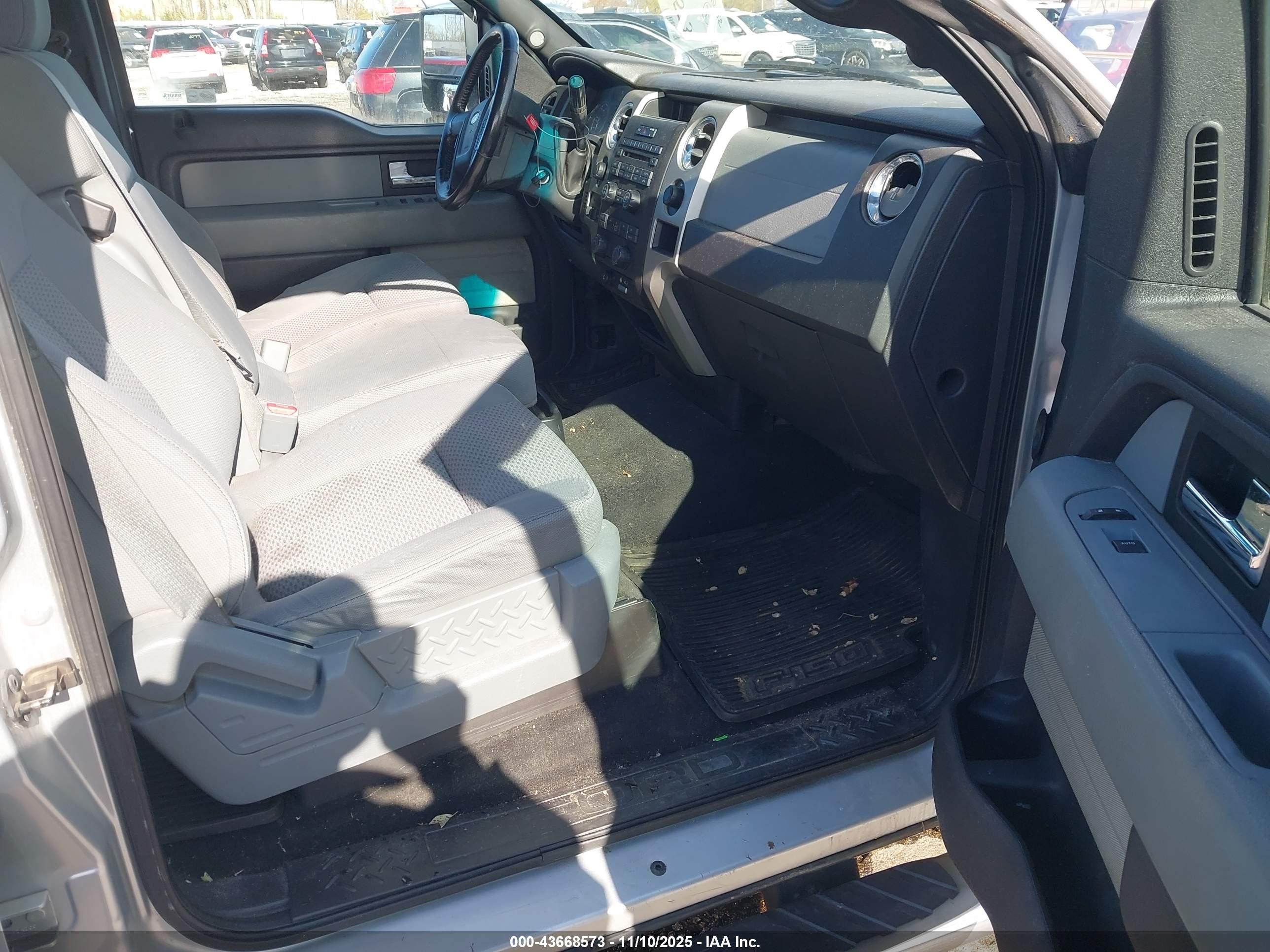 2012 Ford F-150 Xlt Silver vin: 1FTFW1ET9CFA63813