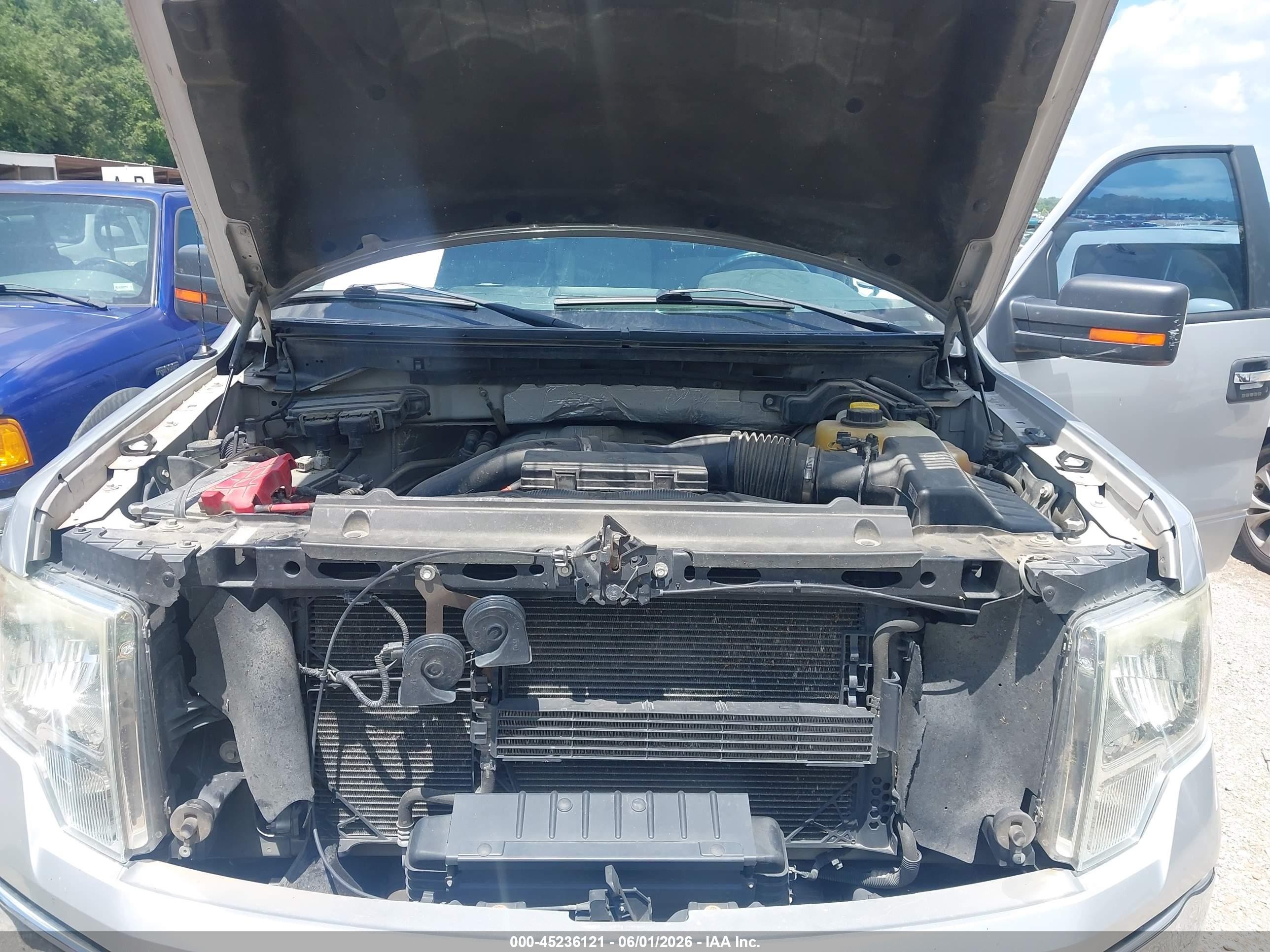 2013 Ford F-150 Xlt Серебряный vin: 1FTFW1ET9DKF72437