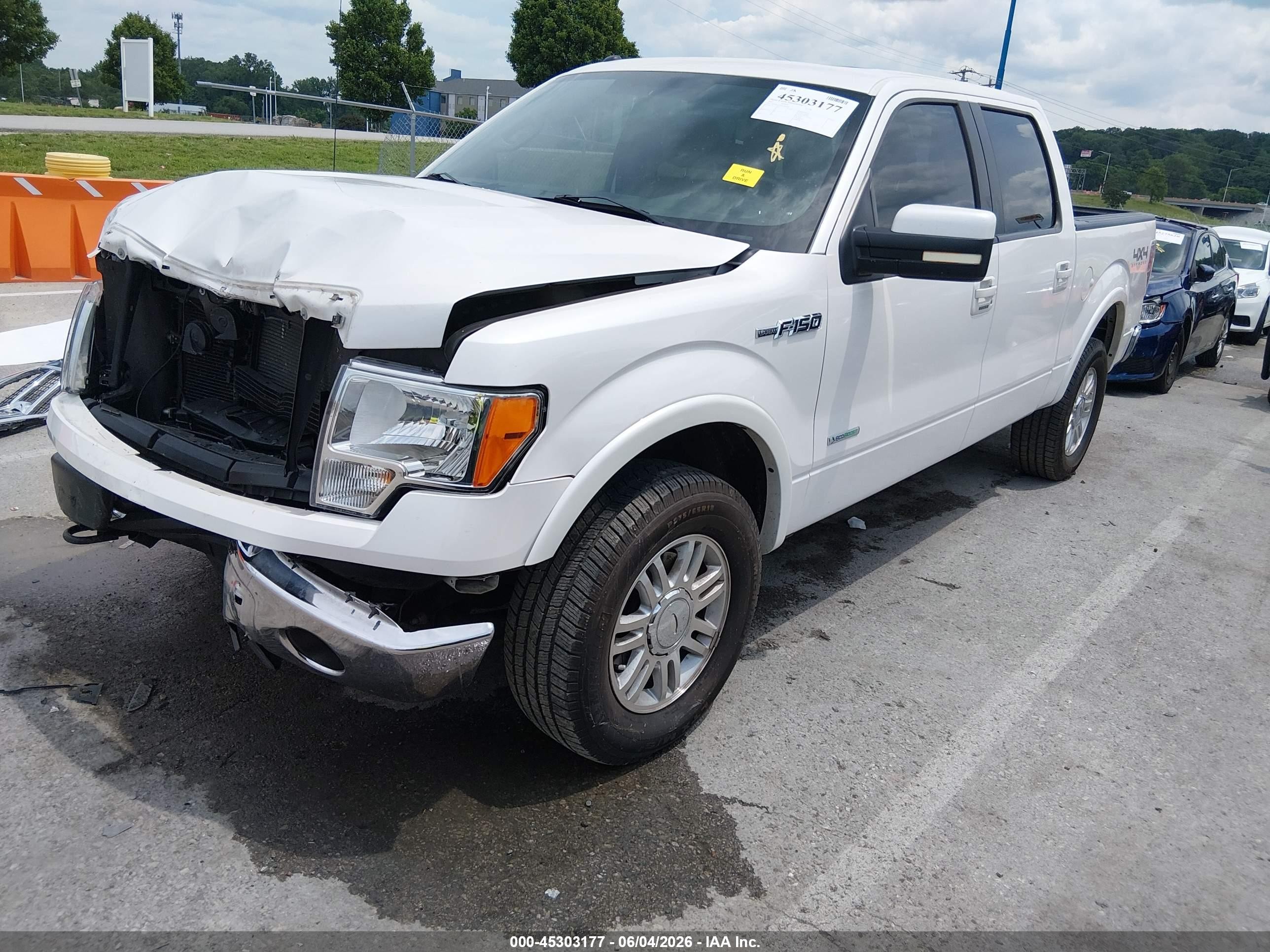 2011 Ford F-150 Lariat White vin: 1FTFW1ETXBFB83828