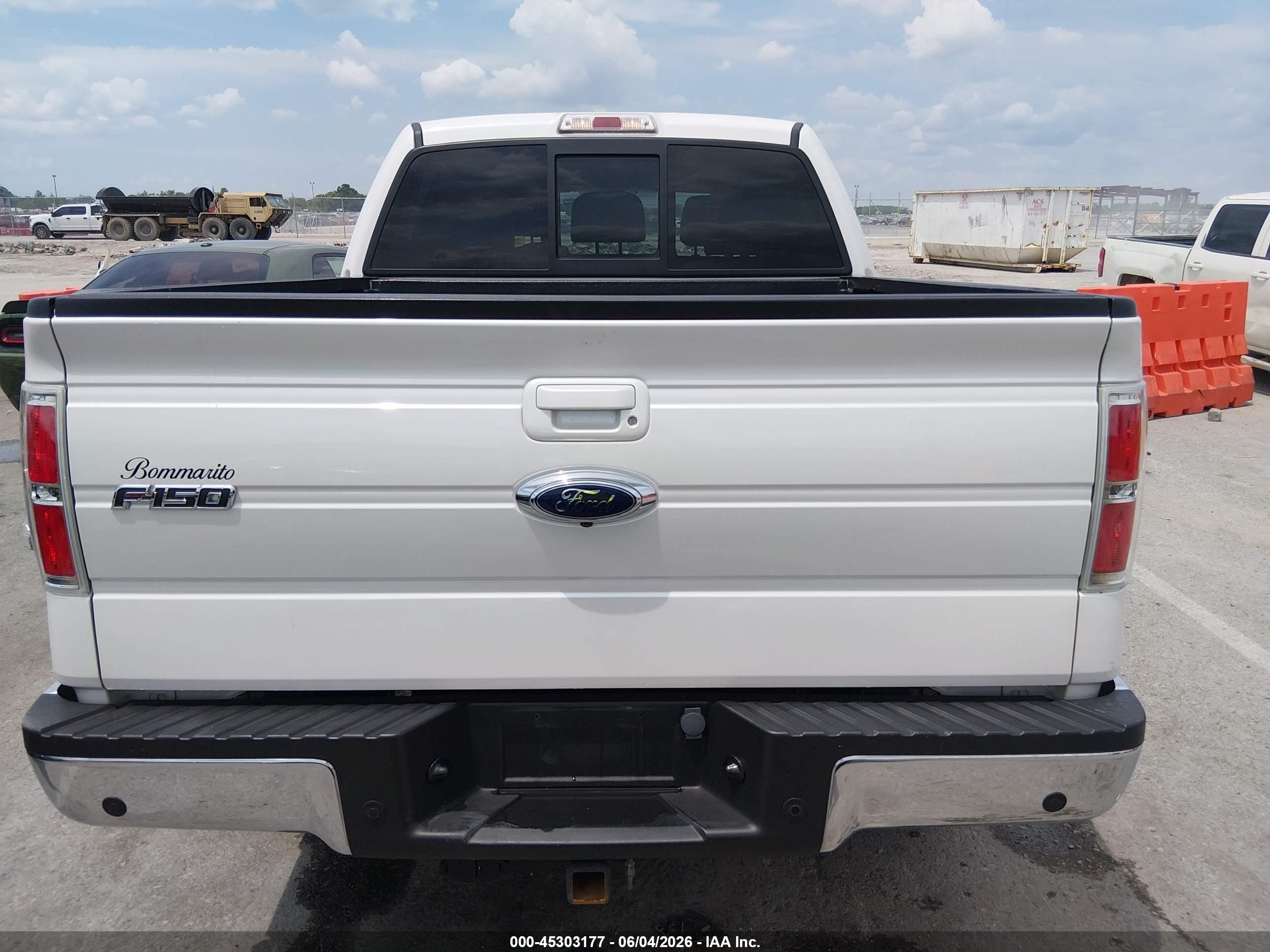 2011 Ford F-150 Lariat White vin: 1FTFW1ETXBFB83828