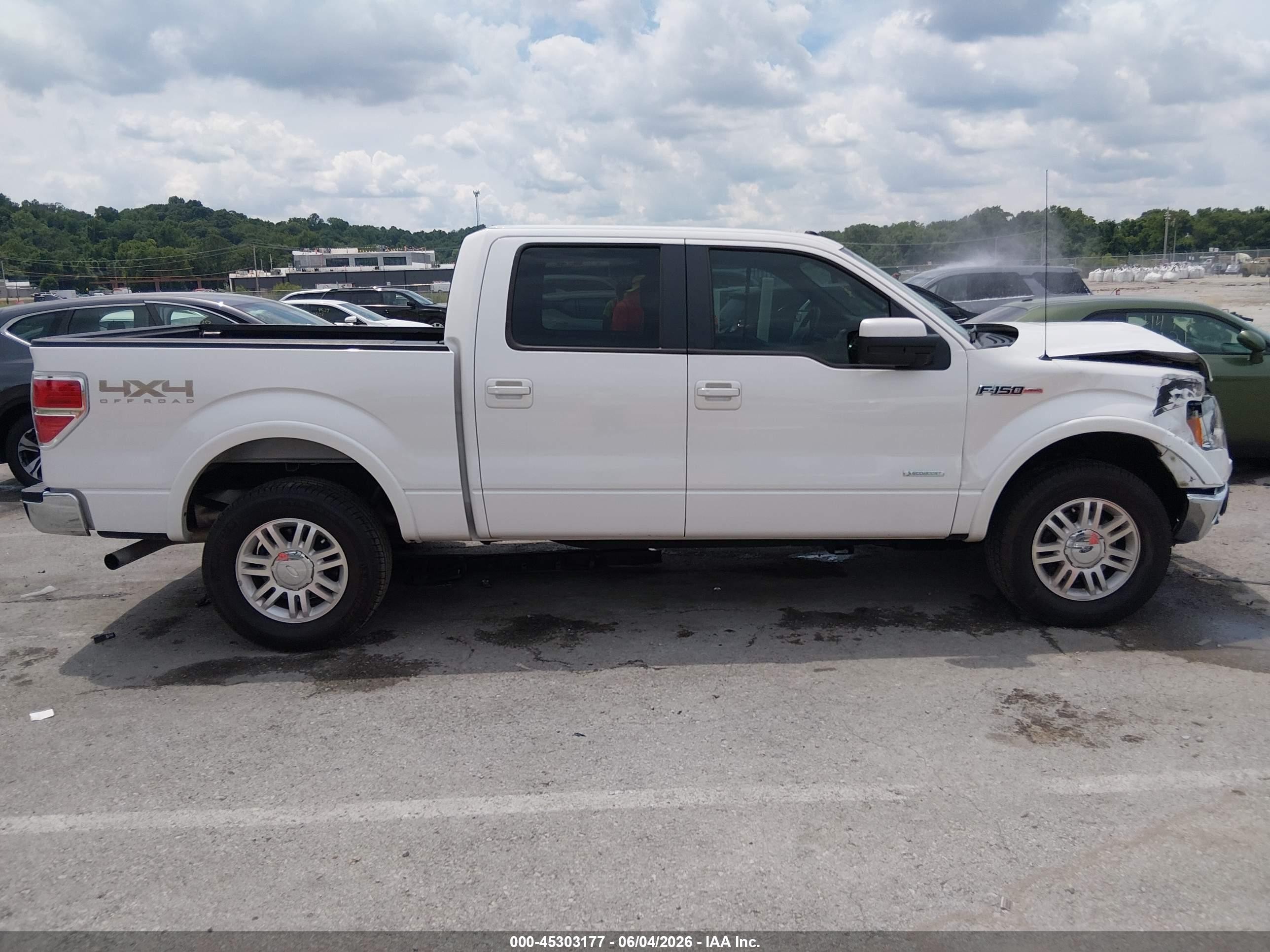 2011 Ford F-150 Lariat White vin: 1FTFW1ETXBFB83828
