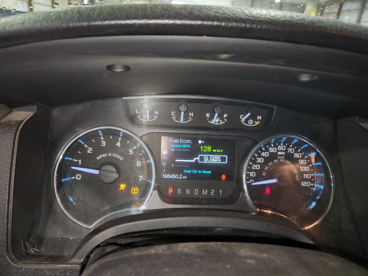 2011 Ford F150 Supercrew Серый vin: 1FTFW1ETXBFC34633 Damage: Warning Light - Srs, On, Unacceptable
