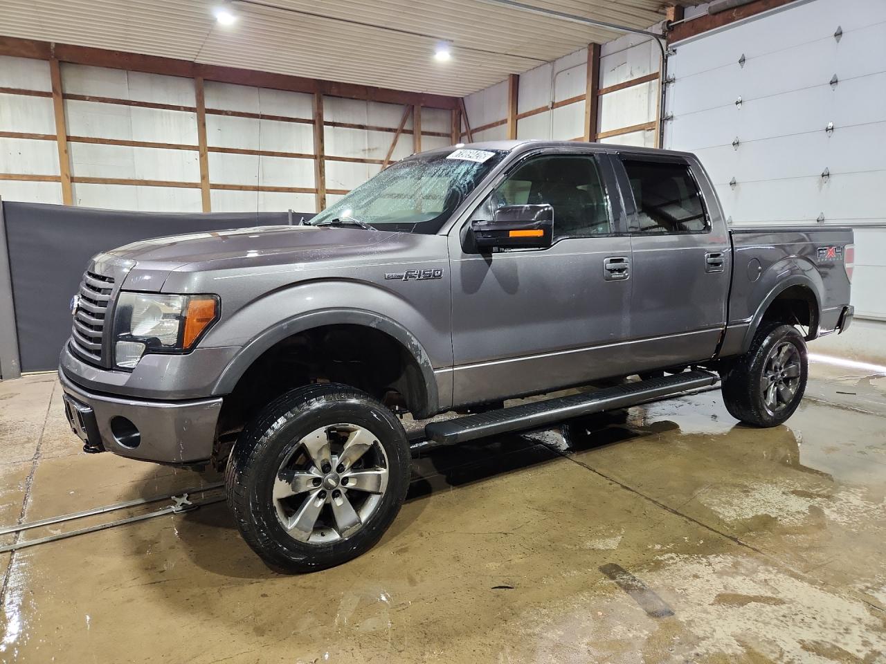 2011 Ford F150 Supercrew Серый vin: 1FTFW1ETXBFC34633 Damage: Left Front Door, Dent(S) W/ Paint Dmg, 1/8 To 1/2 Inch