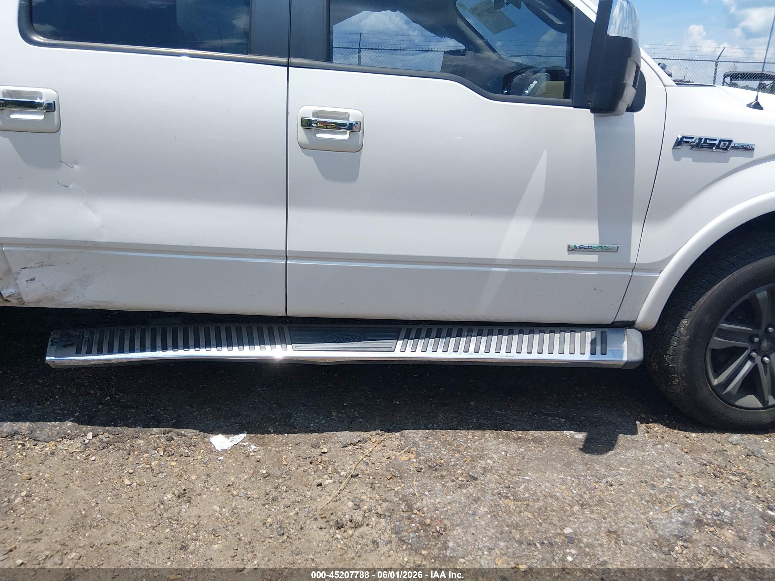 2011 Ford F-150 Lariat White vin: 1FTFW1ETXBFC38312