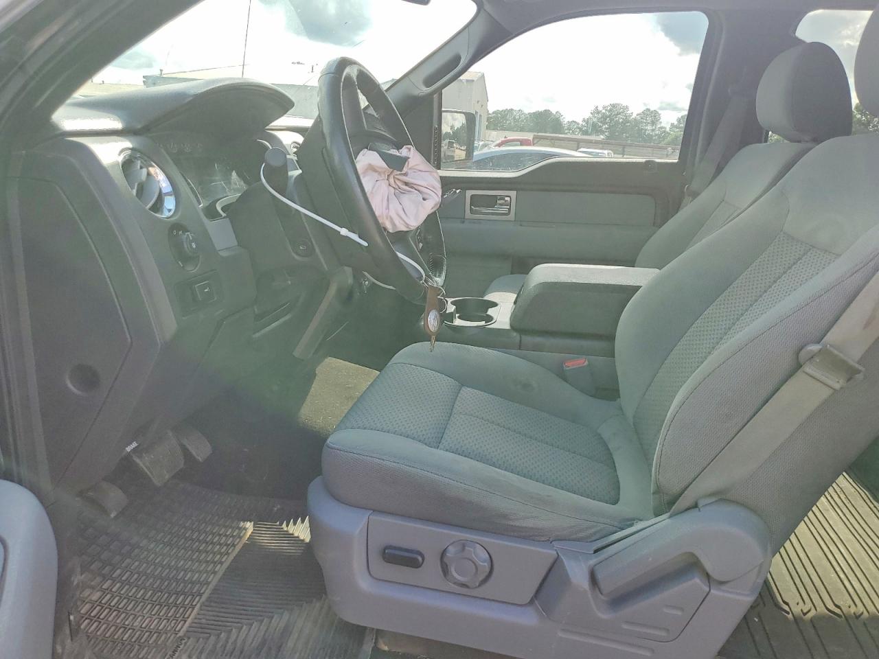 2011 Ford F150 Supercrew Gray vin: 1FTFW1ETXBFC44739