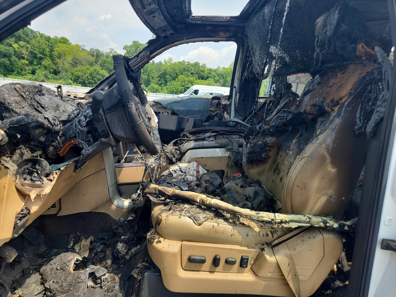 2012 Ford F150 Supercrew Burn vin: 1FTFW1ETXCFB42116