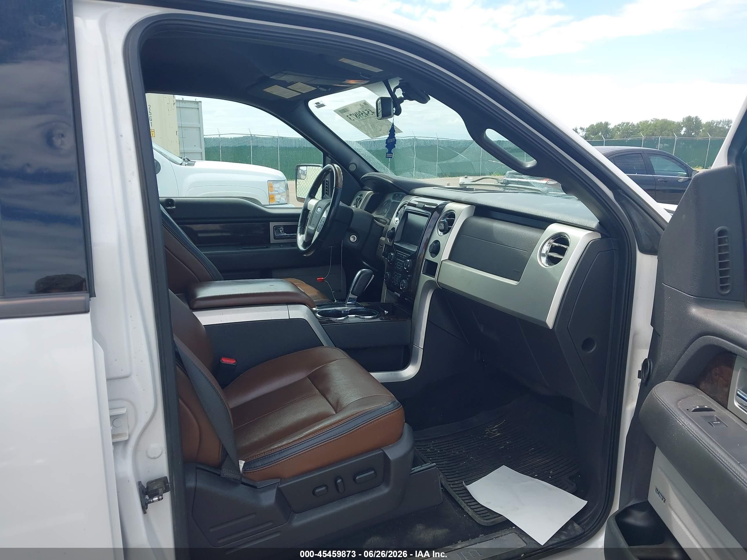 2013 Ford F-150 Platinum White vin: 1FTFW1ETXDFA74479