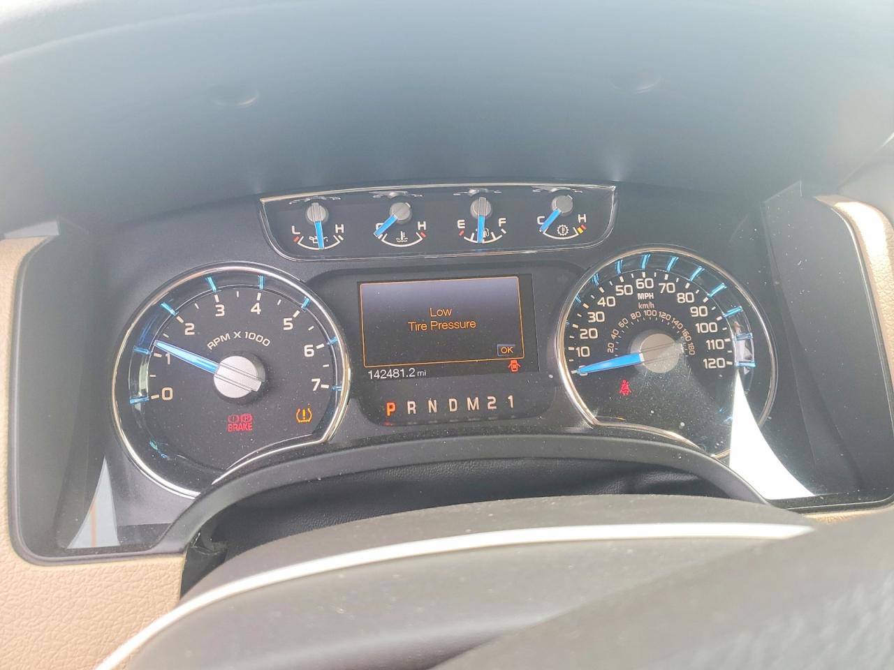 2013 Ford F150 Supercrew Red vin: 1FTFW1ETXDFB29318