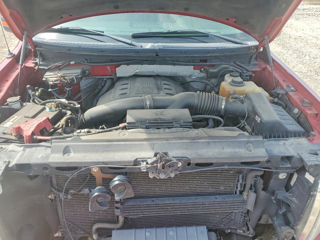 2013 Ford F150 Supercrew Red vin: 1FTFW1ETXDFB29318
