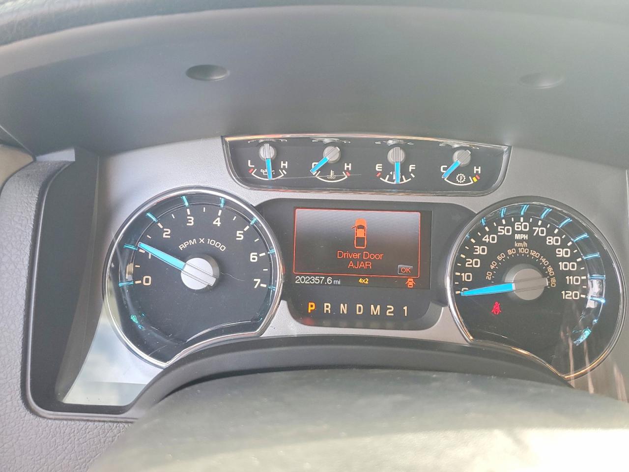 2013 Ford F150 Supercrew Red vin: 1FTFW1ETXDFB74856