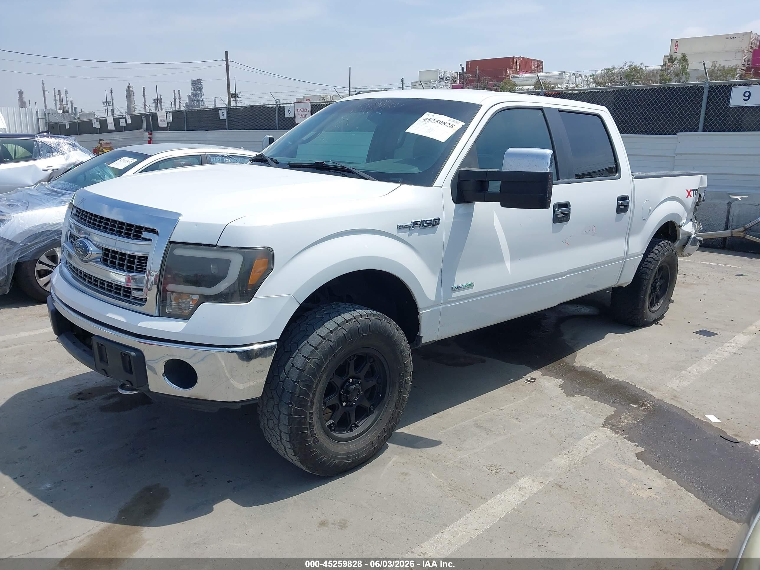 2013 Ford F-150 Xlt White vin: 1FTFW1ETXDFC44114
