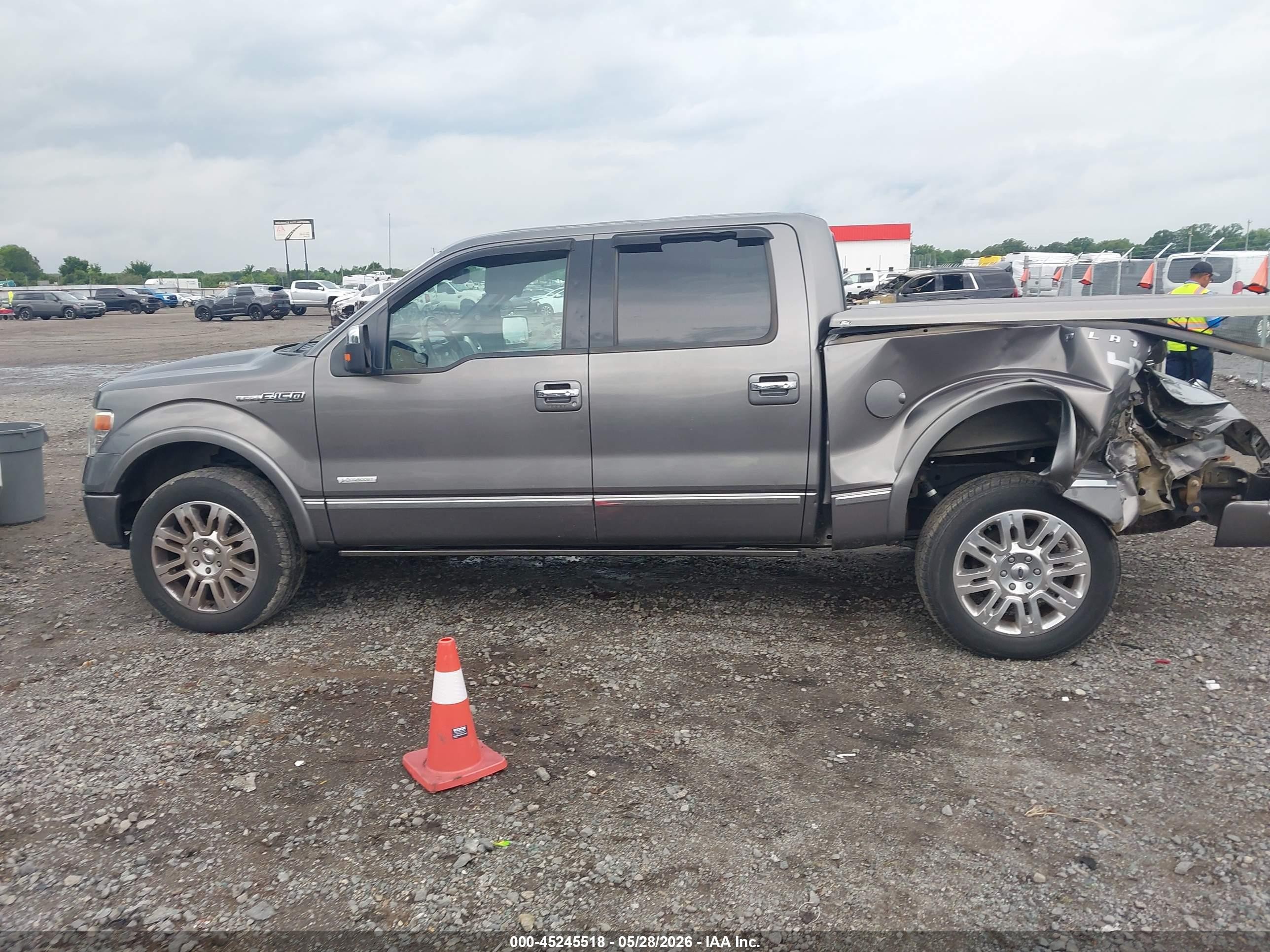 2013 Ford F-150 Platinum Серебряный vin: 1FTFW1ETXDFD92702