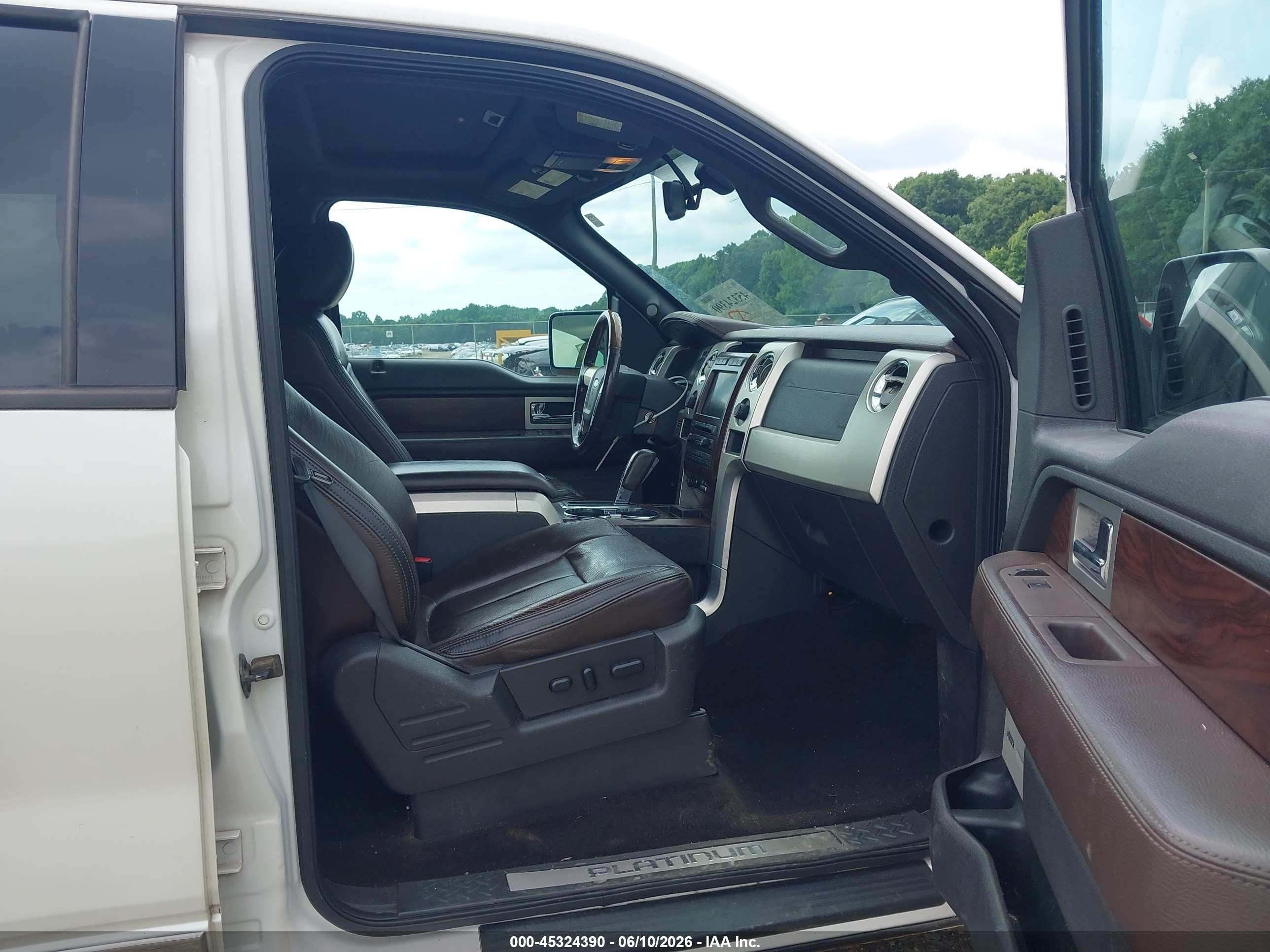 2010 Ford F-150 Fx4/harley-davidson/king Ranch/lariat/platinum/xl/xlt White vin: 1FTFW1EV1AFA39648