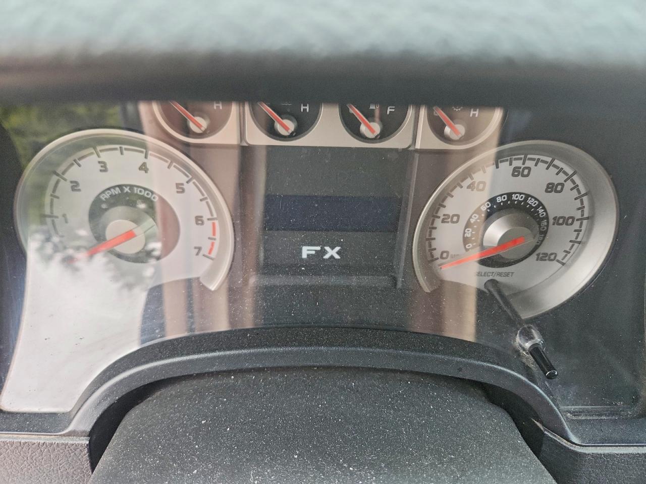 2010 Ford F150 Supercrew Red vin: 1FTFW1EV1AFC09555
