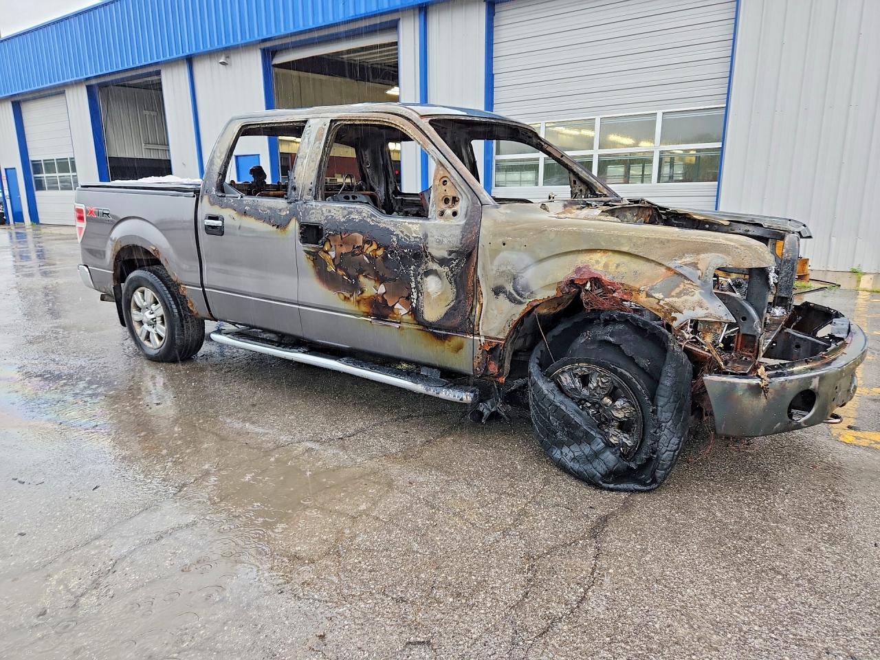 2010 Ford F150 Supercrew Gray vin: 1FTFW1EV1AFD28108