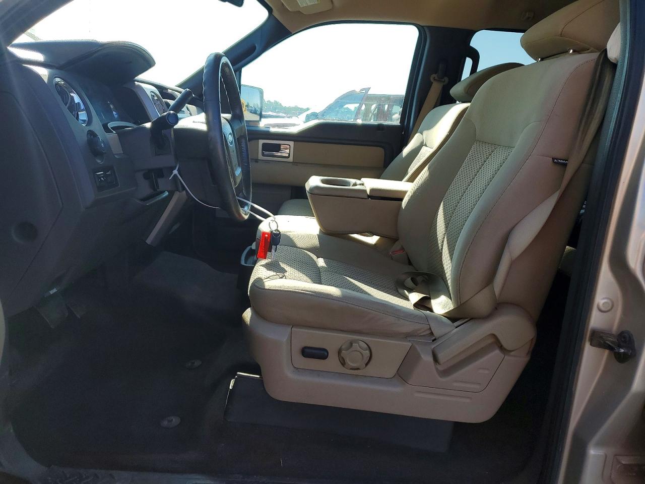 2010 Ford F150 Supercrew Tan vin: 1FTFW1EV1AFD39741