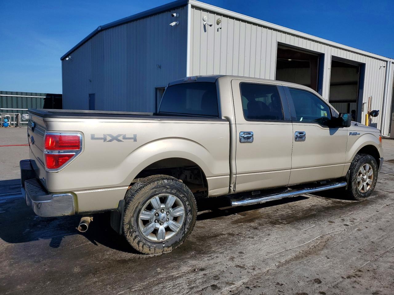 2010 Ford F150 Supercrew Tan vin: 1FTFW1EV1AFD39741