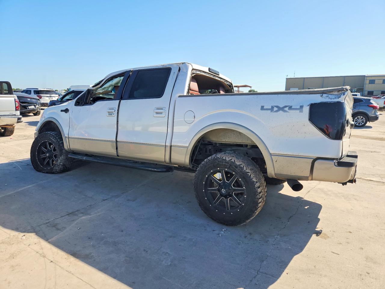 2010 Ford F150 Supercrew Two Tone vin: 1FTFW1EV1AKE20150