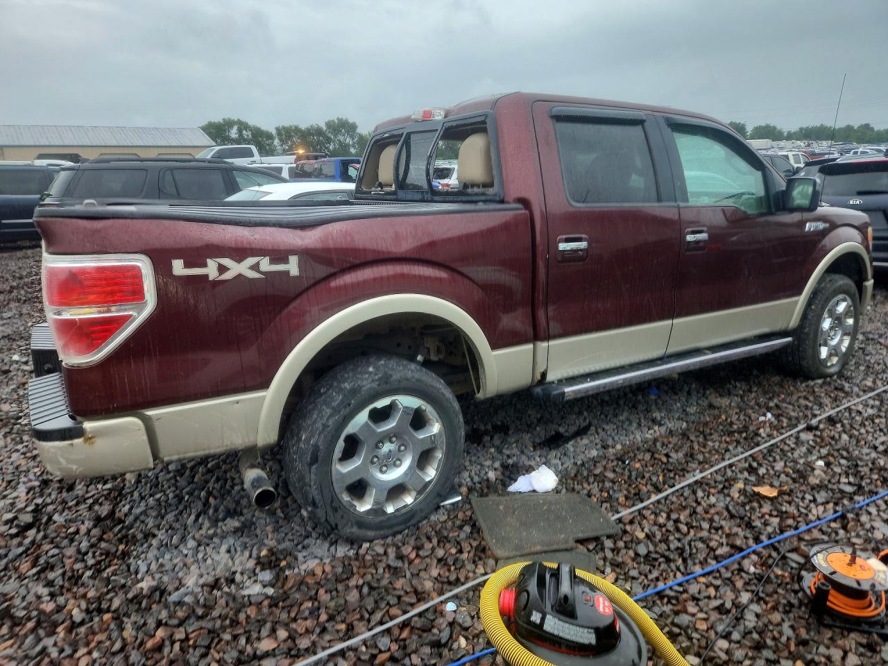 2010 Ford F150 Supercrew Burgundy vin: 1FTFW1EV2AFB93608