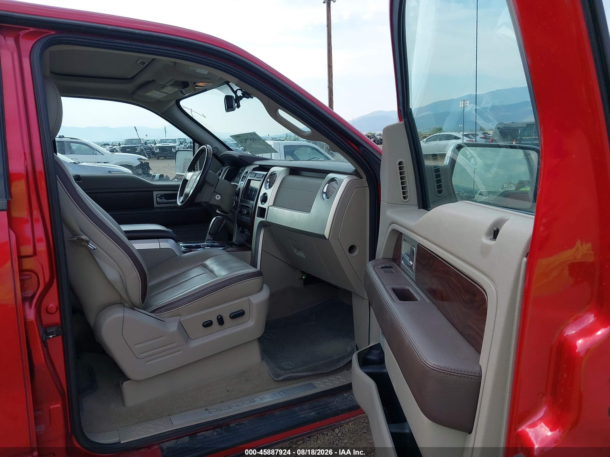 2010 Ford F-150   Красный vin: 1FTFW1EV2AFD67337