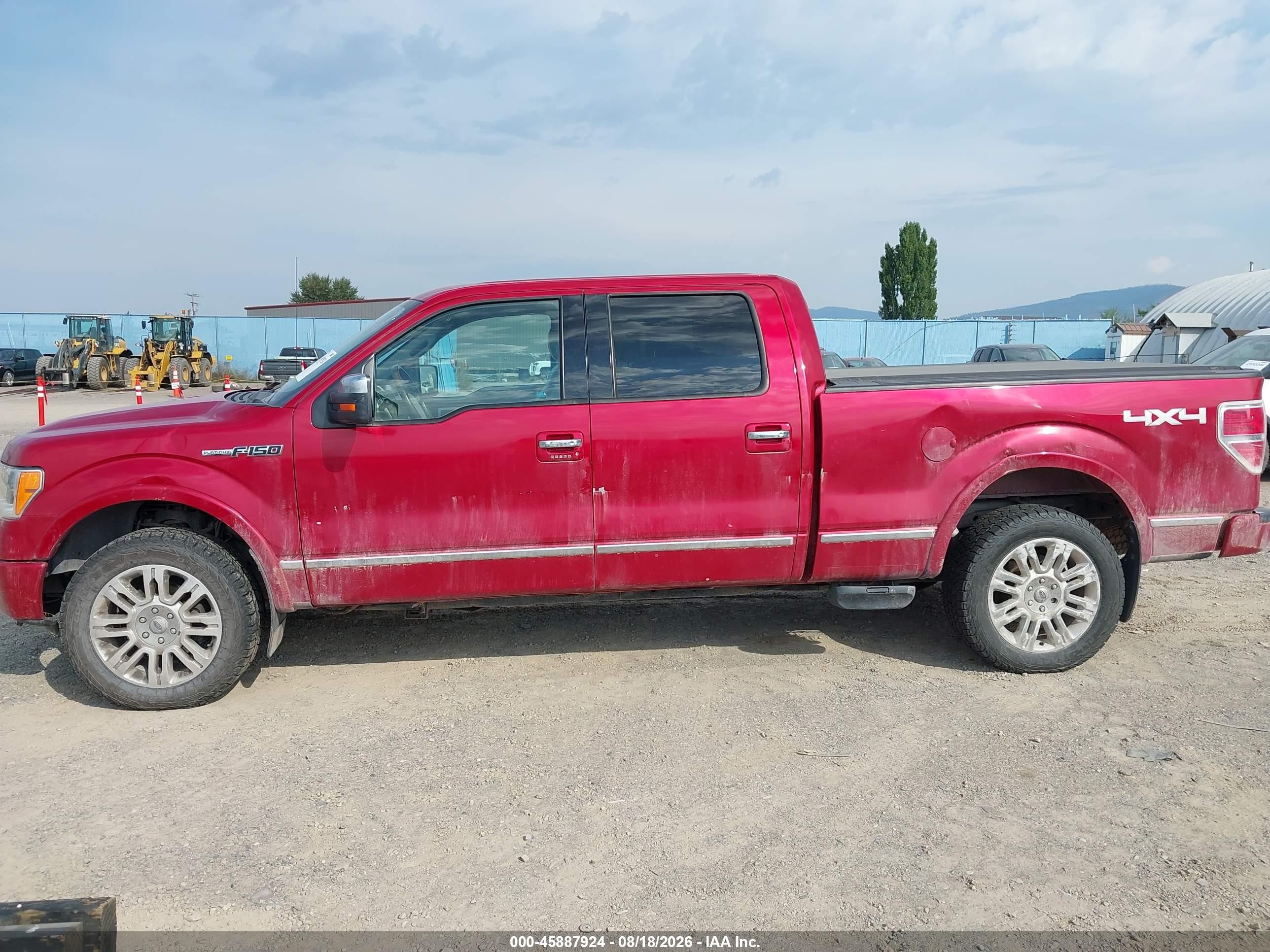 2010 Ford F-150   Красный vin: 1FTFW1EV2AFD67337