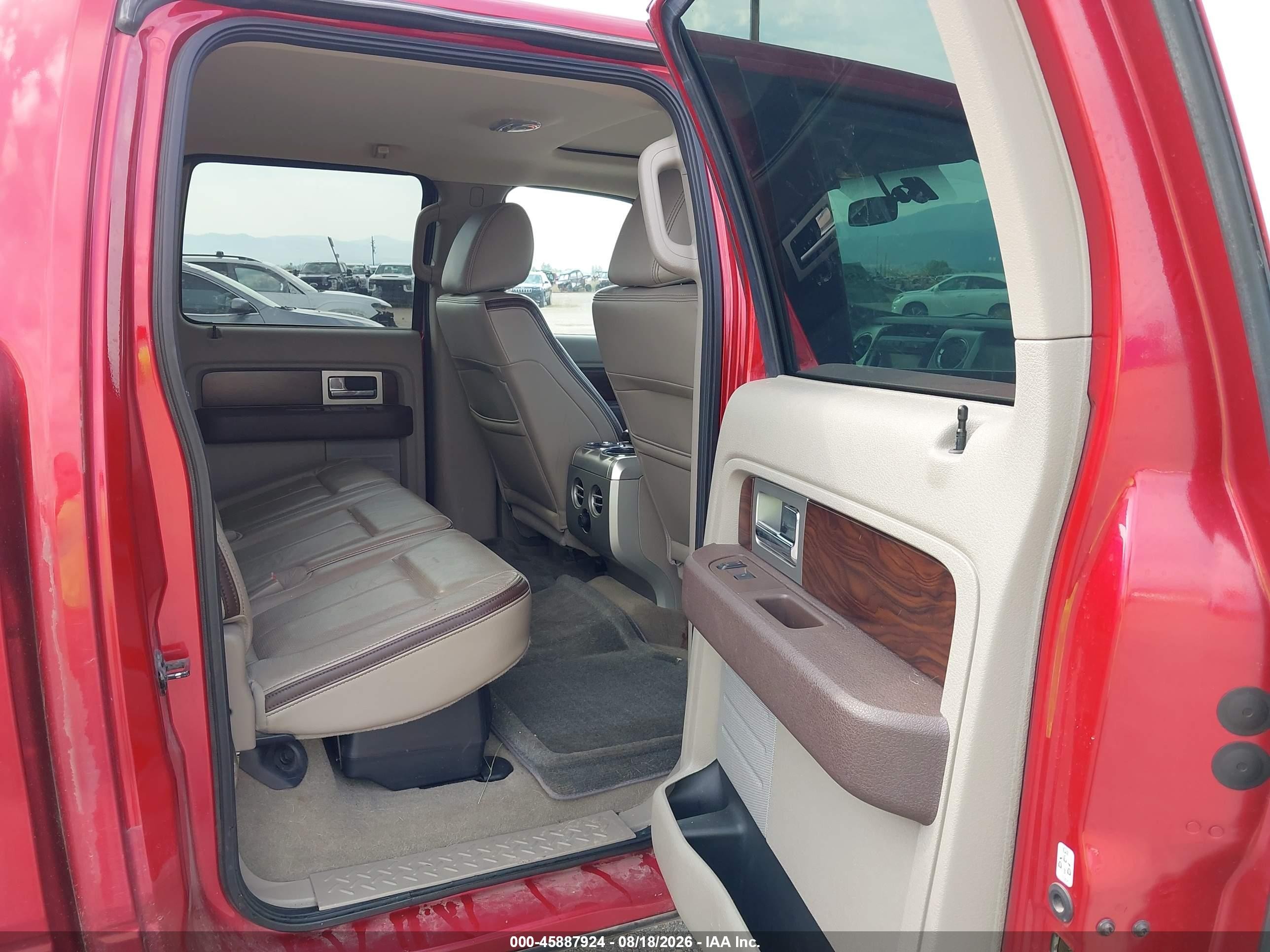 2010 Ford F-150   Красный vin: 1FTFW1EV2AFD67337