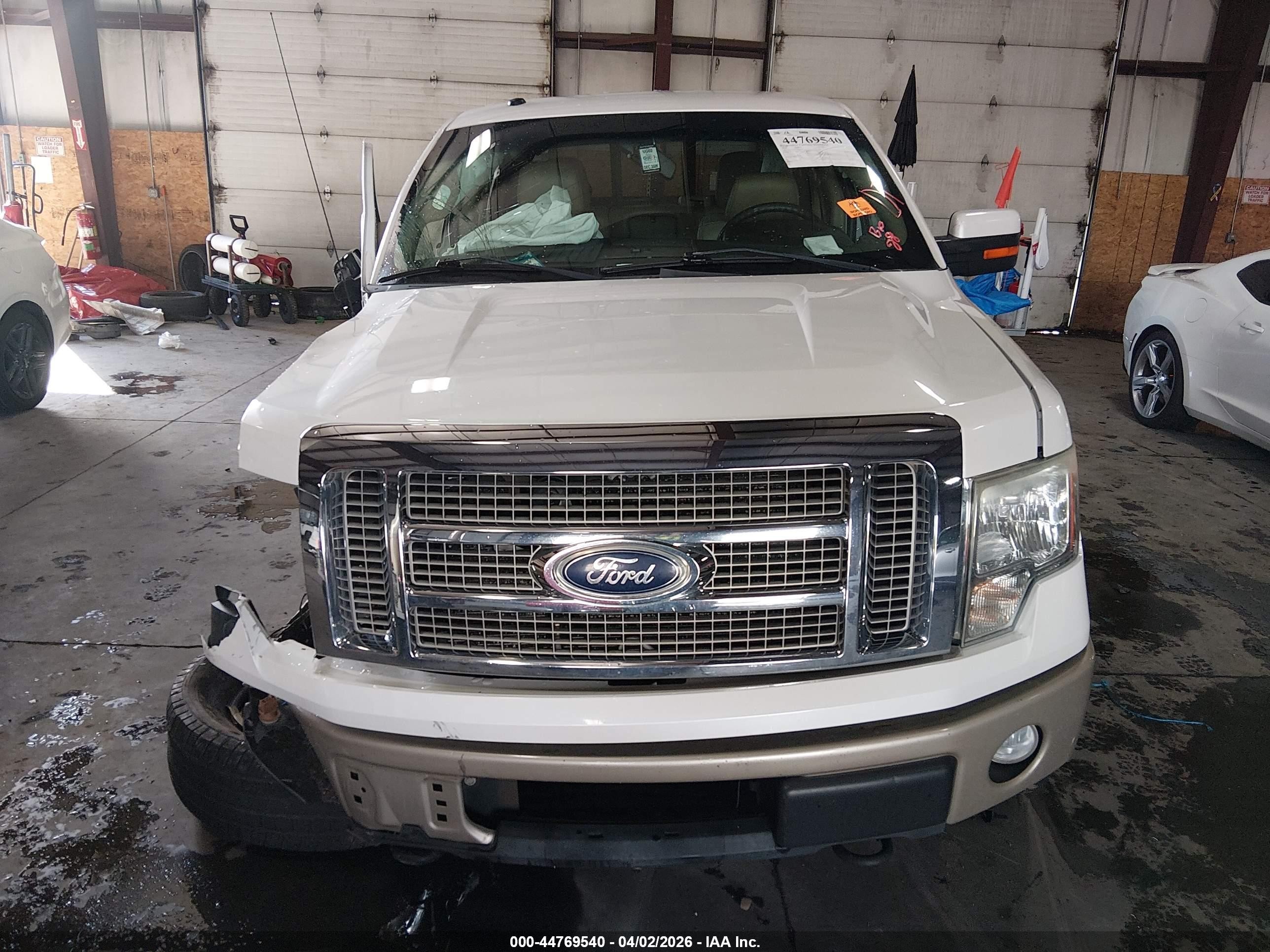 2010 Ford F-150 Fx4/harley-davidson/king Ranch/lariat/platinum/xl/xlt White vin: 1FTFW1EV2AKB45811